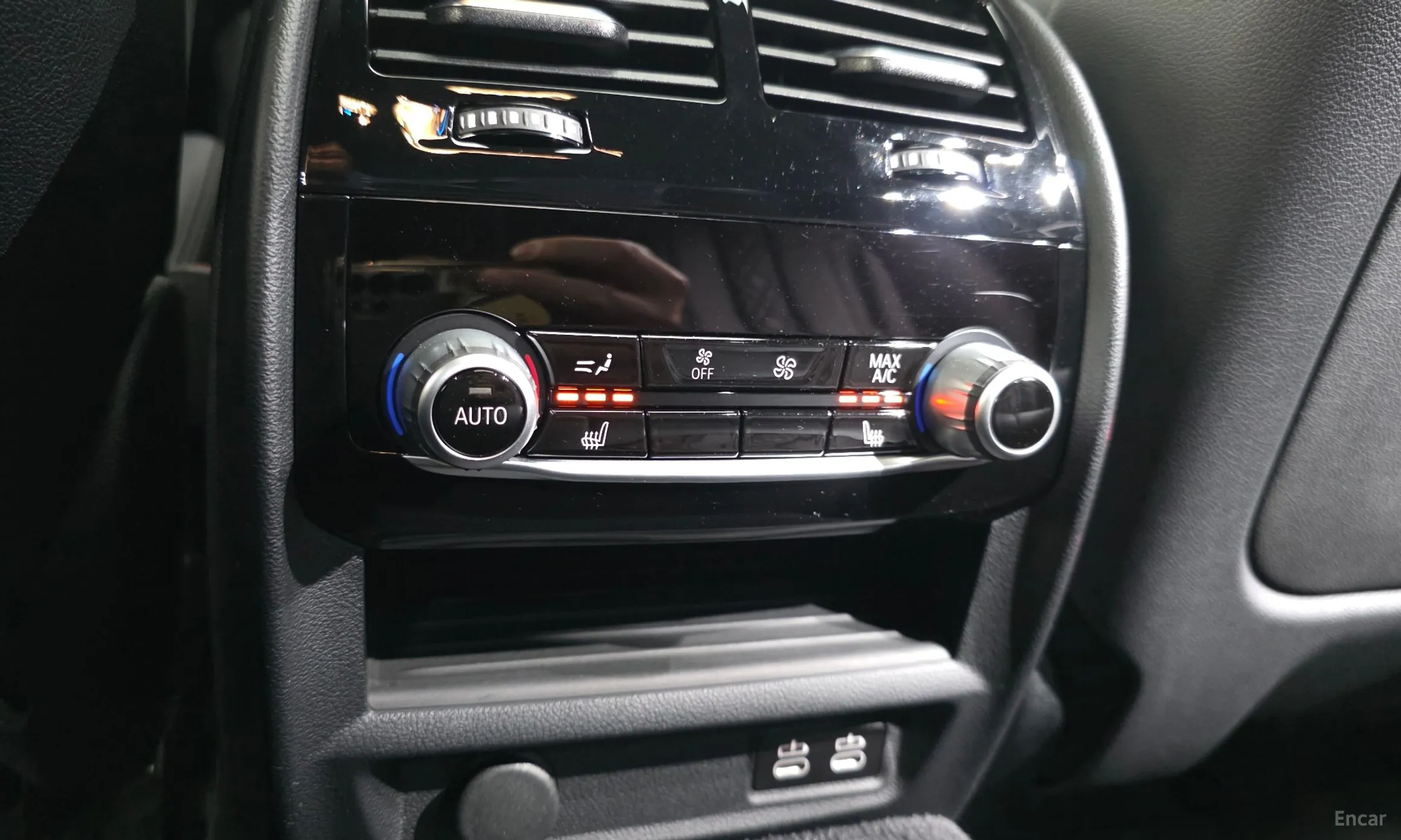 BMW 5 Series (G30) превью 18