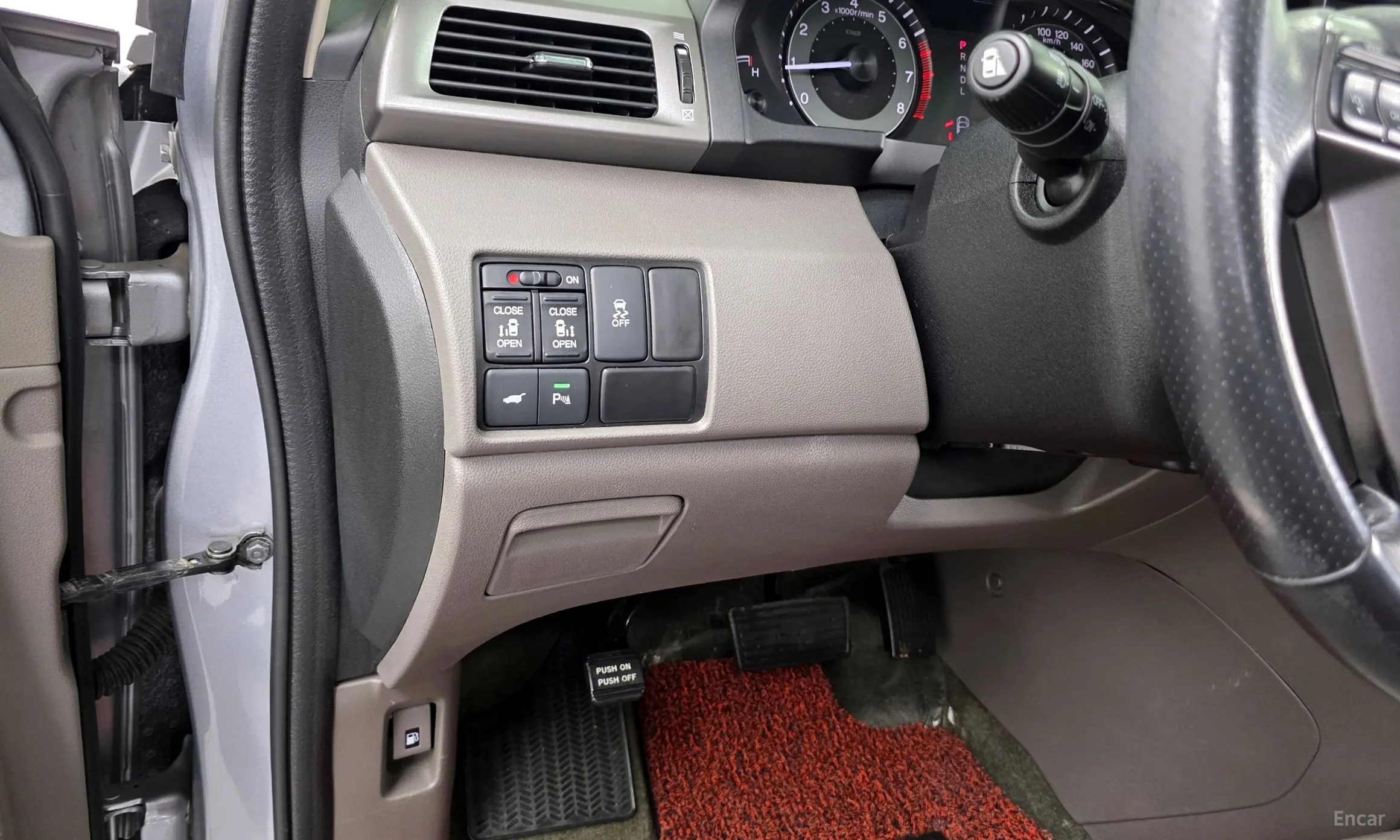 Honda Odyssey превью 16
