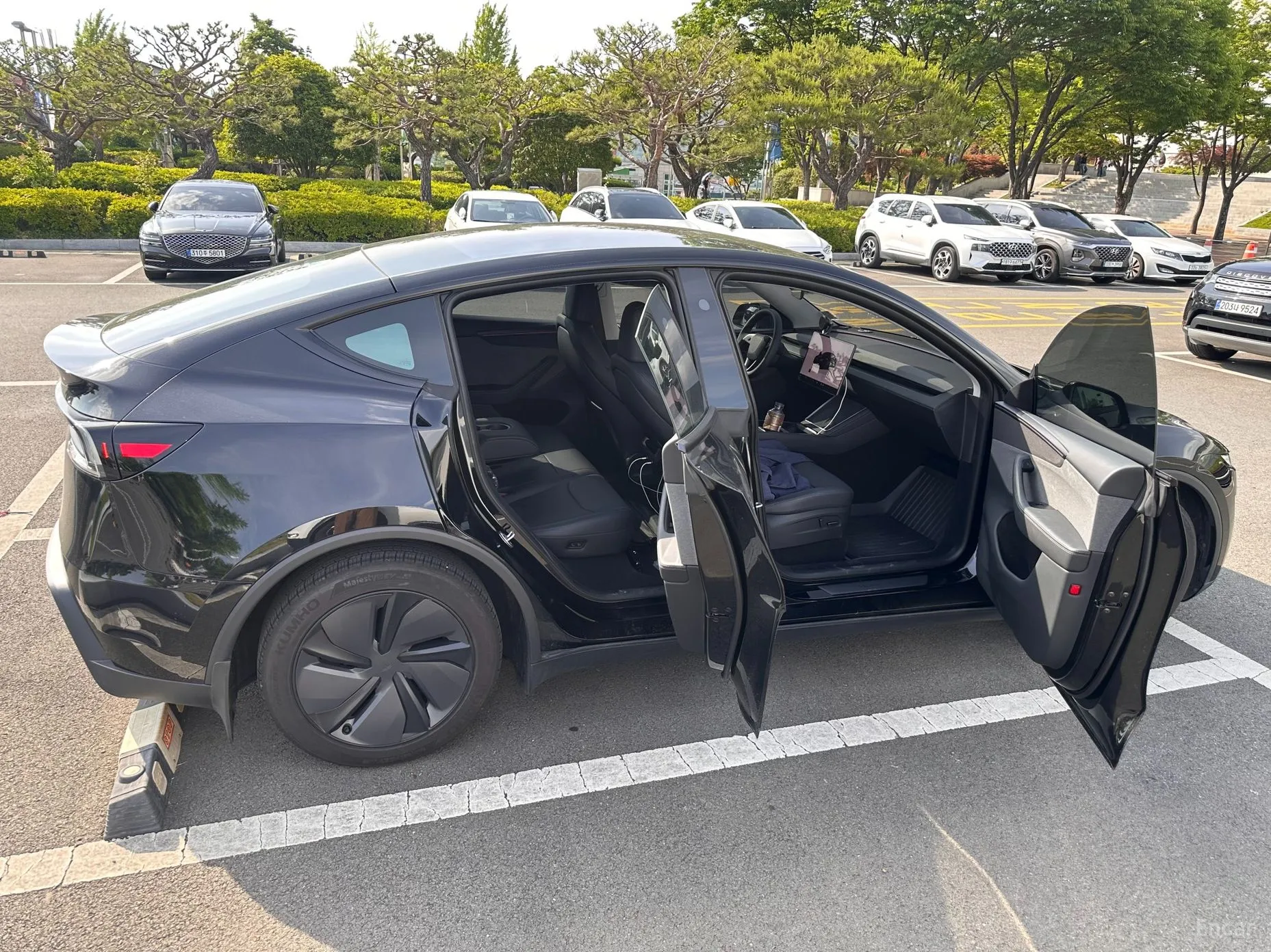 Tesla Model Y превью 5