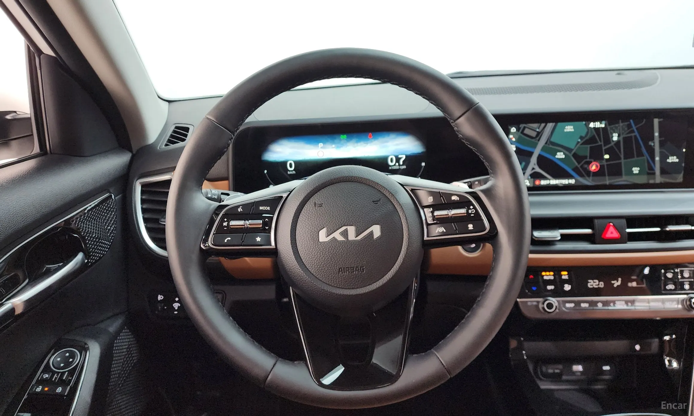 Kia Seltos превью 13