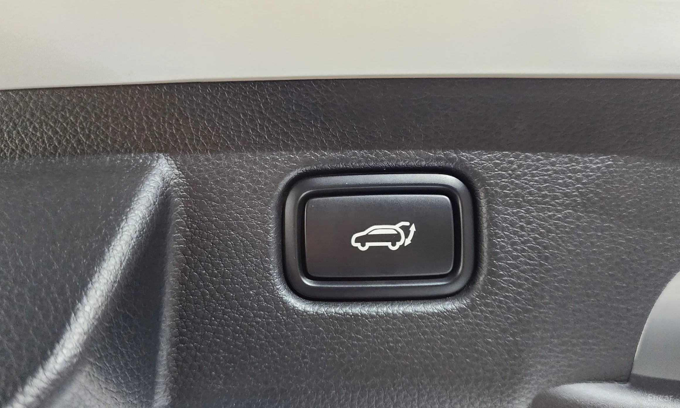 Kia Seltos превью 17