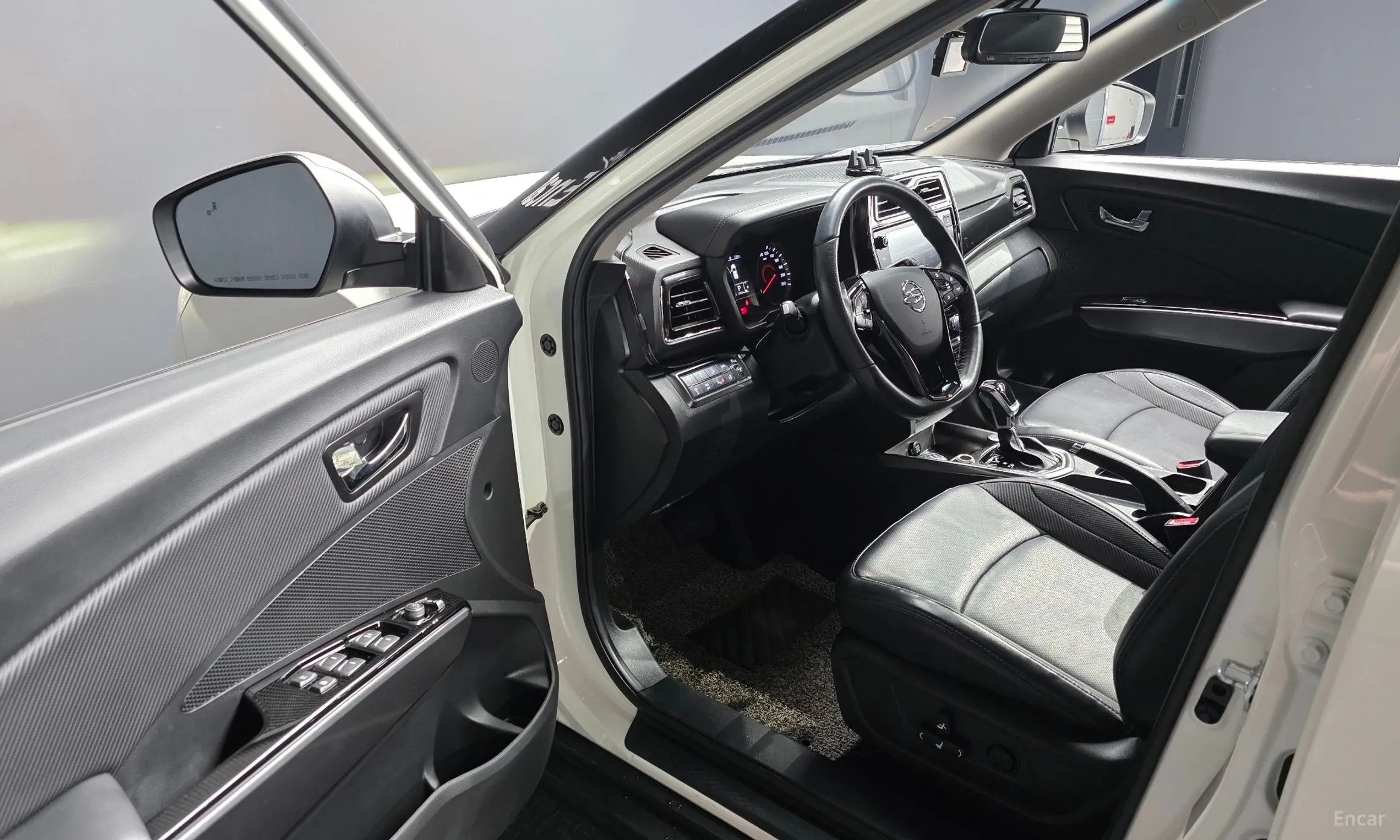 KG Mobility (SsangYong) Berry New Tivoli превью 10