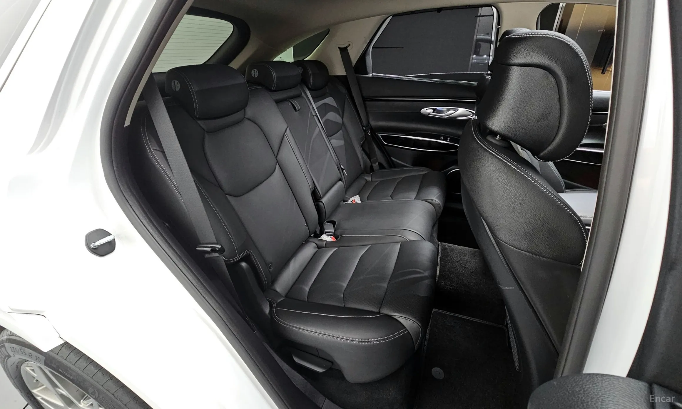 Genesis GV70 превью 11