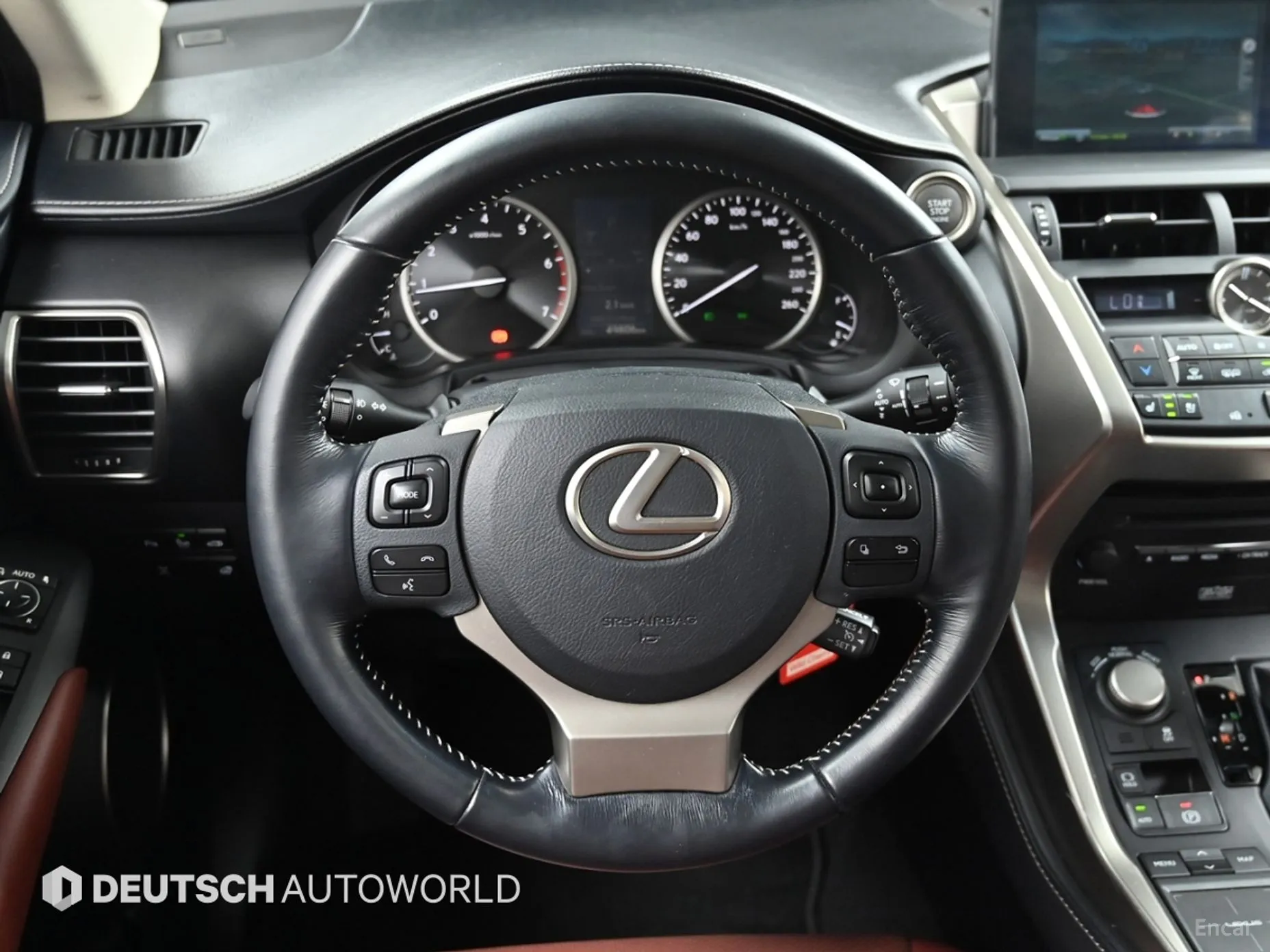 Lexus NX200t превью 13