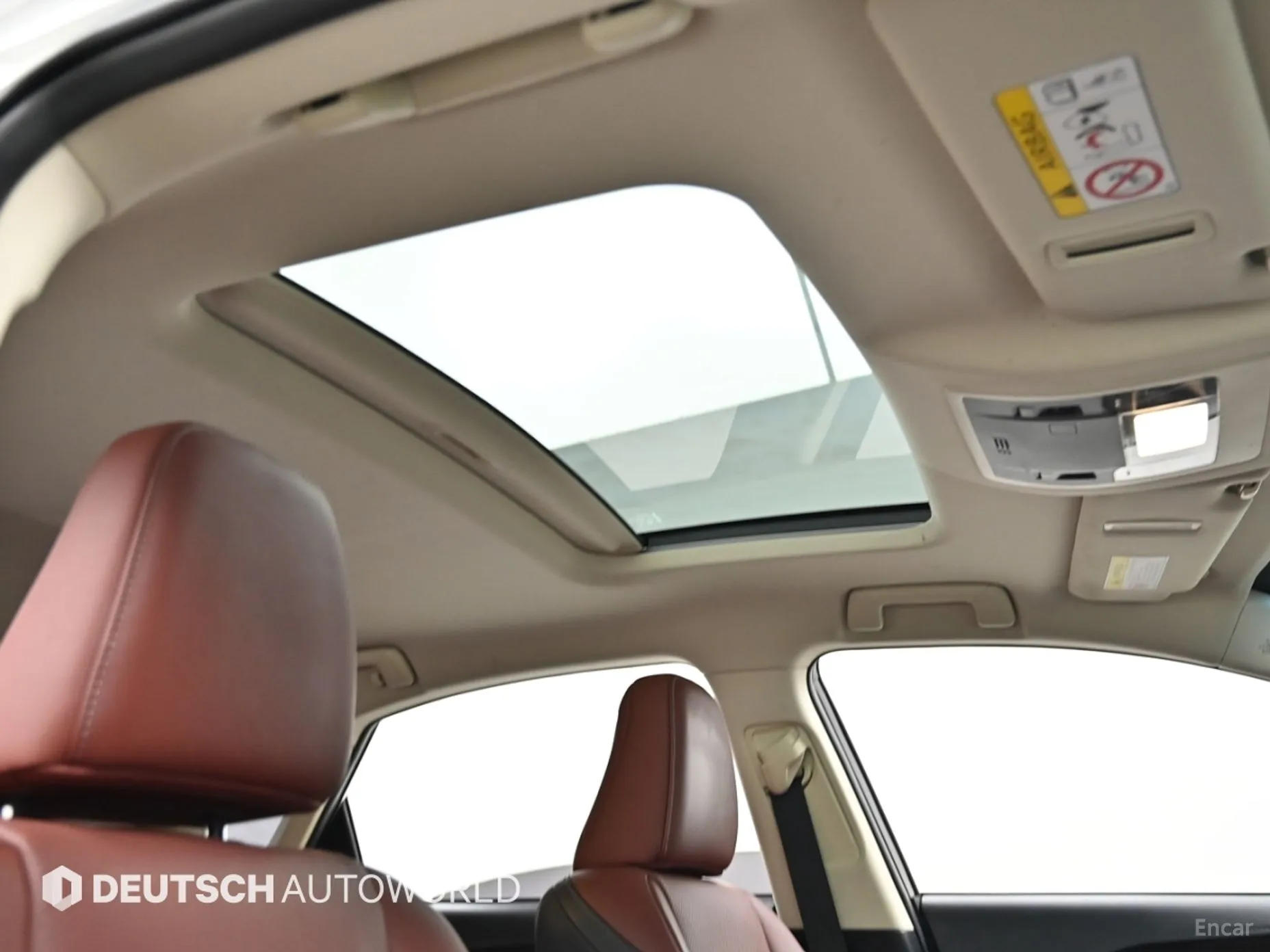 Lexus NX200t превью 18