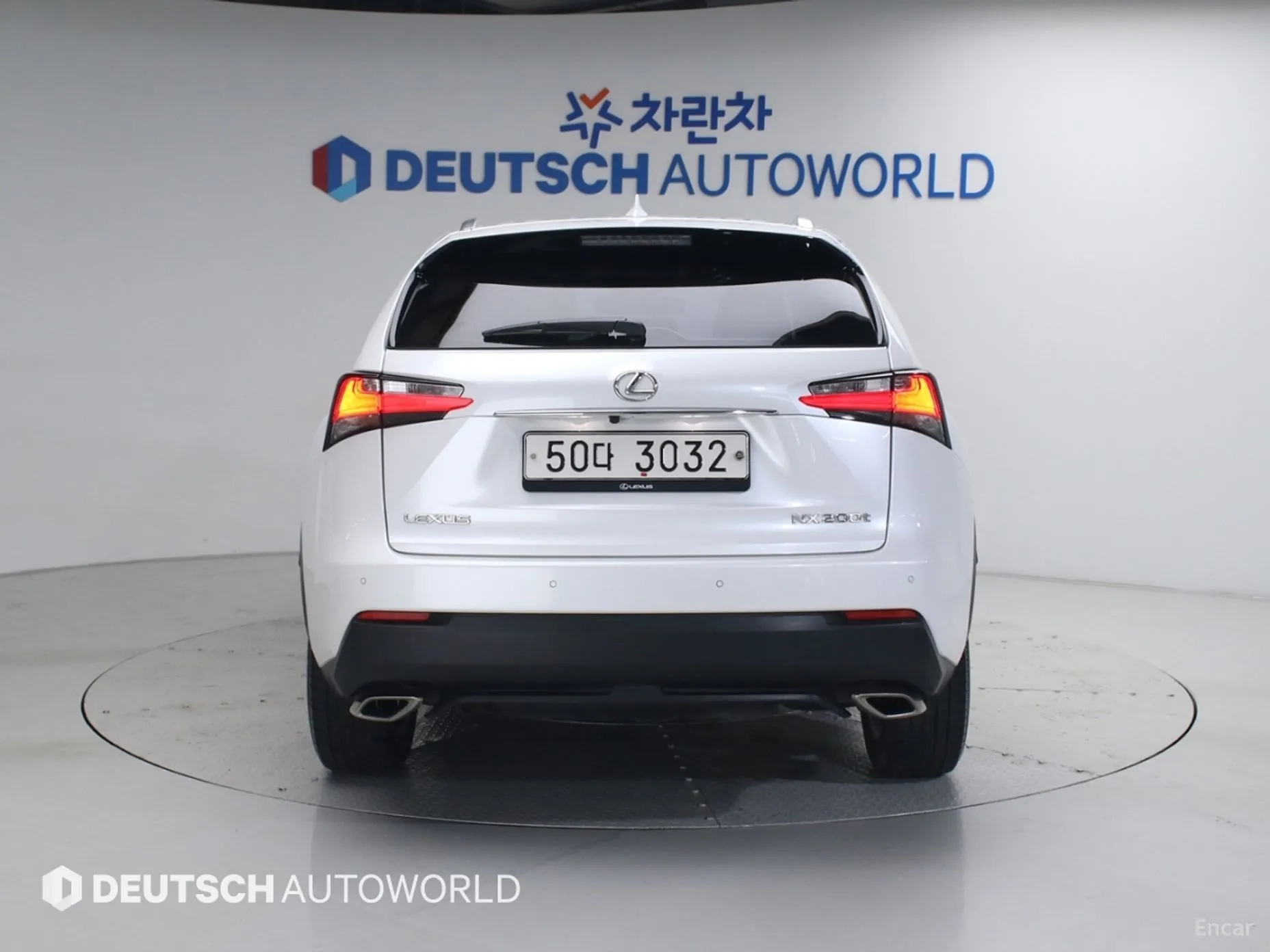 Lexus NX200t превью 4