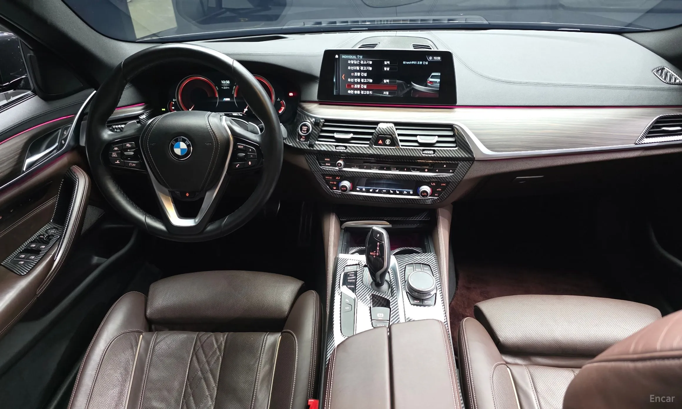 BMW 5 Series (G30) превью 7