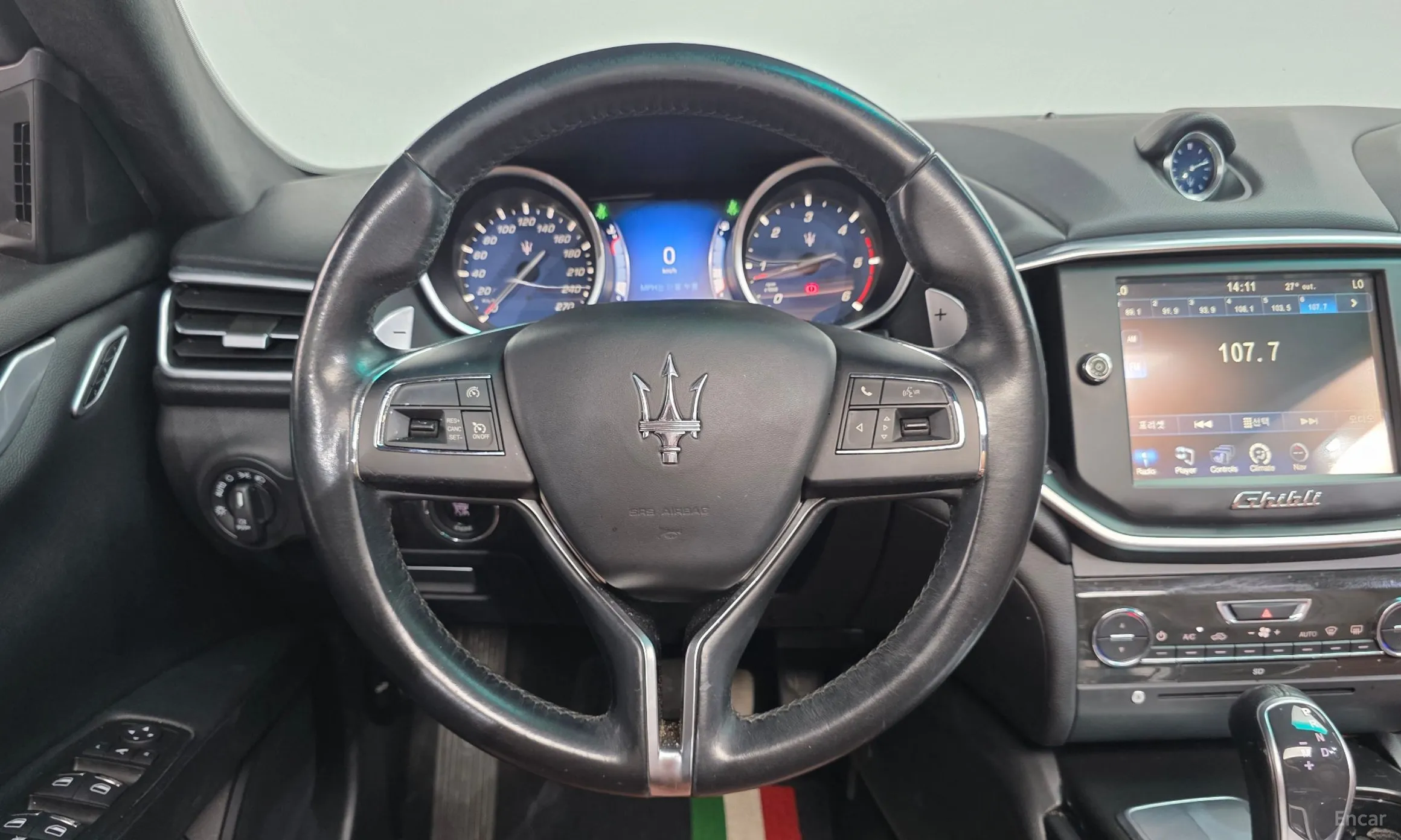 Maserati Ghibli превью 13