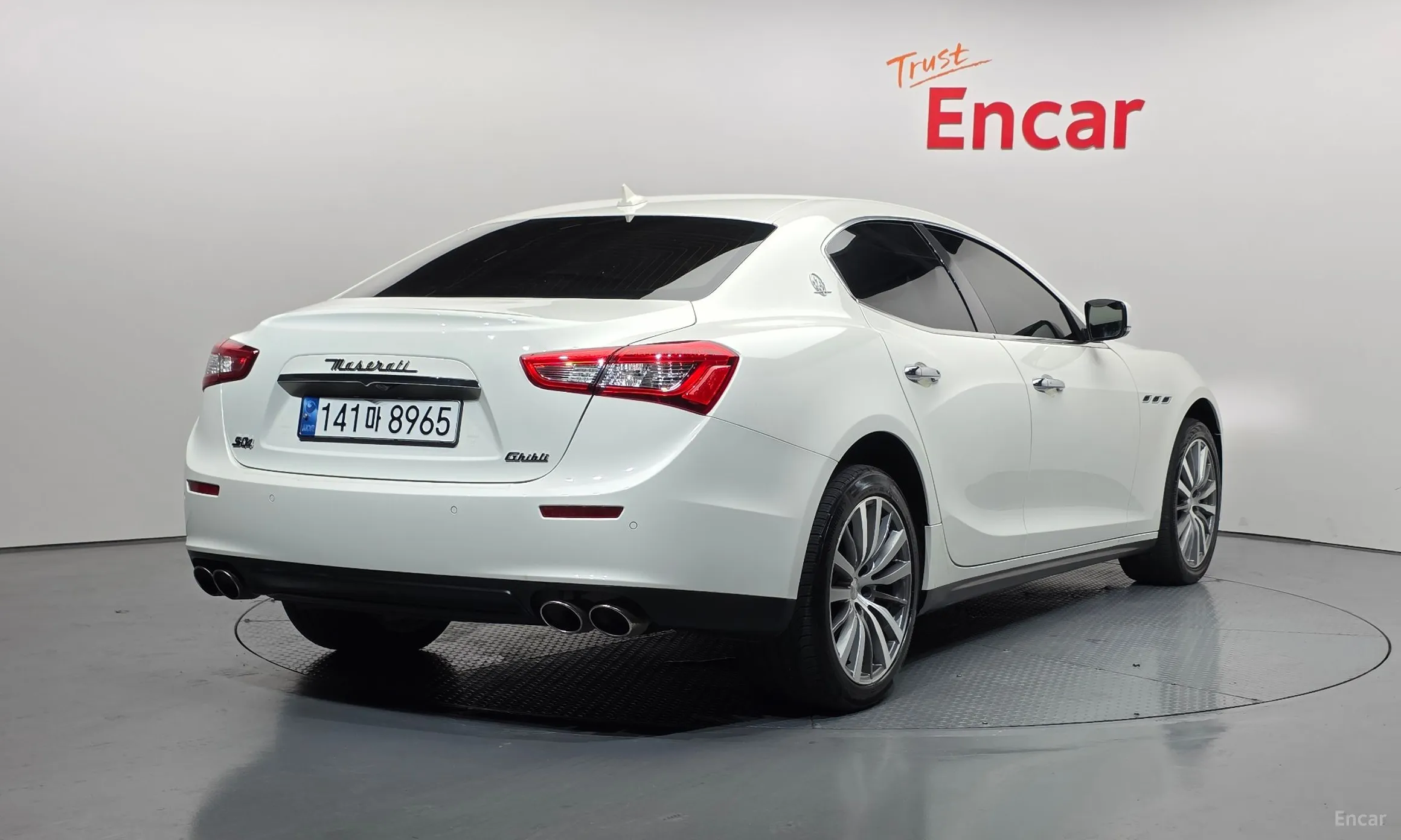 Maserati Ghibli превью 2
