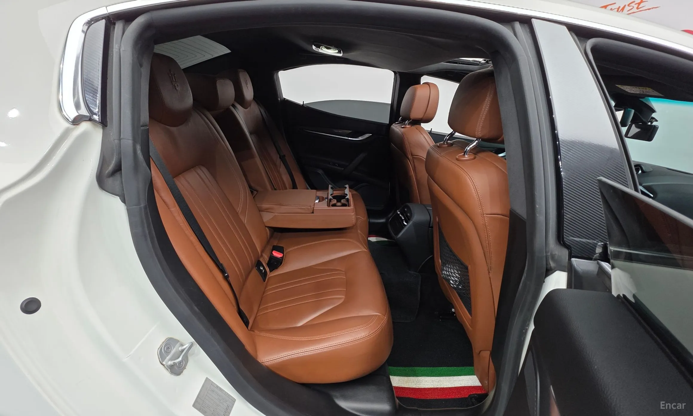 Maserati Ghibli превью 18