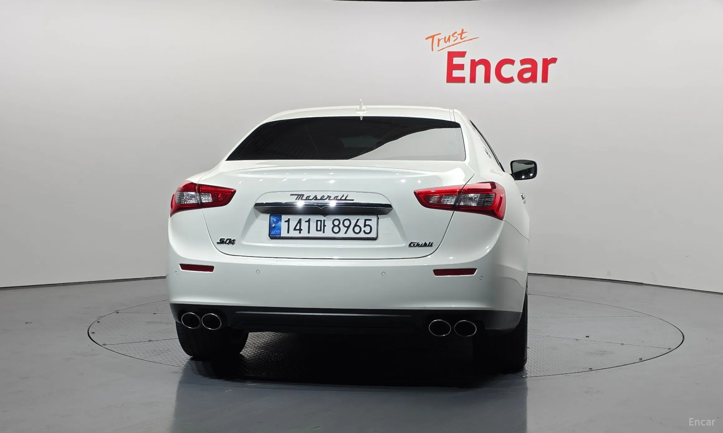 Maserati Ghibli превью 4