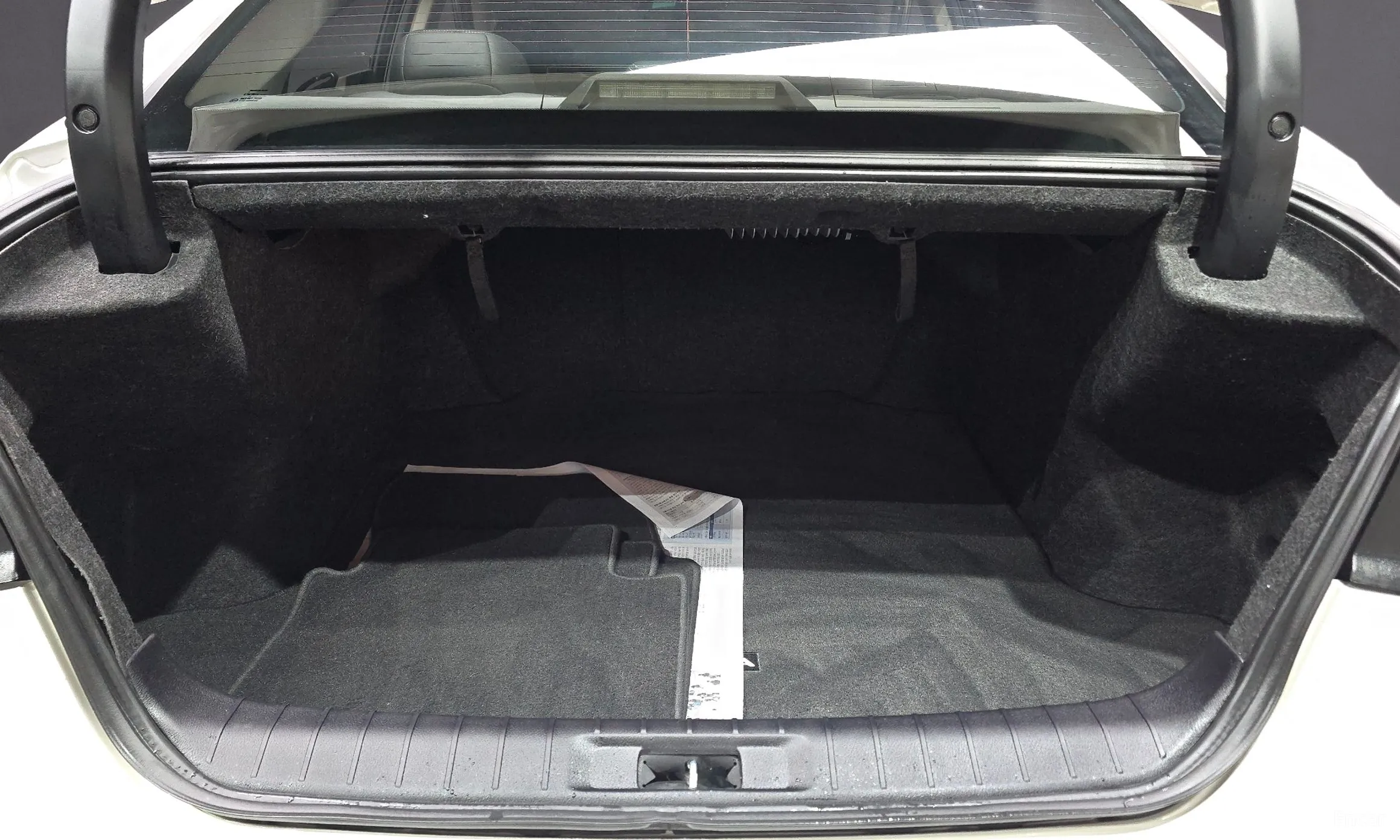 Nissan Maxima (A36) превью 20