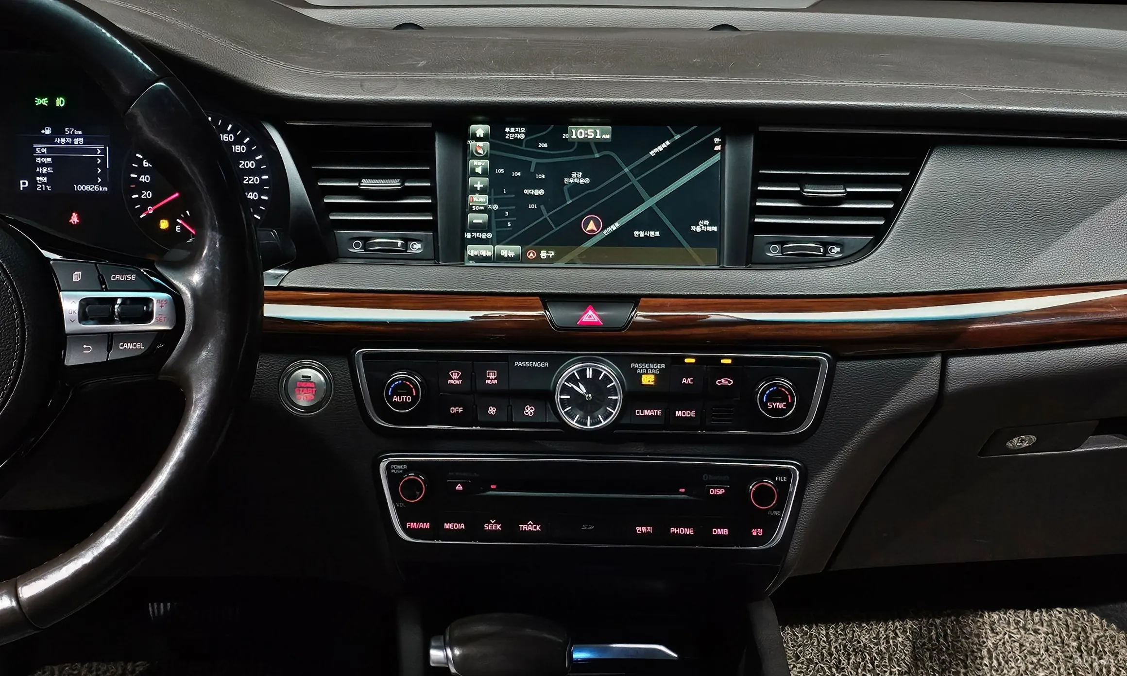 Kia K7 превью 15