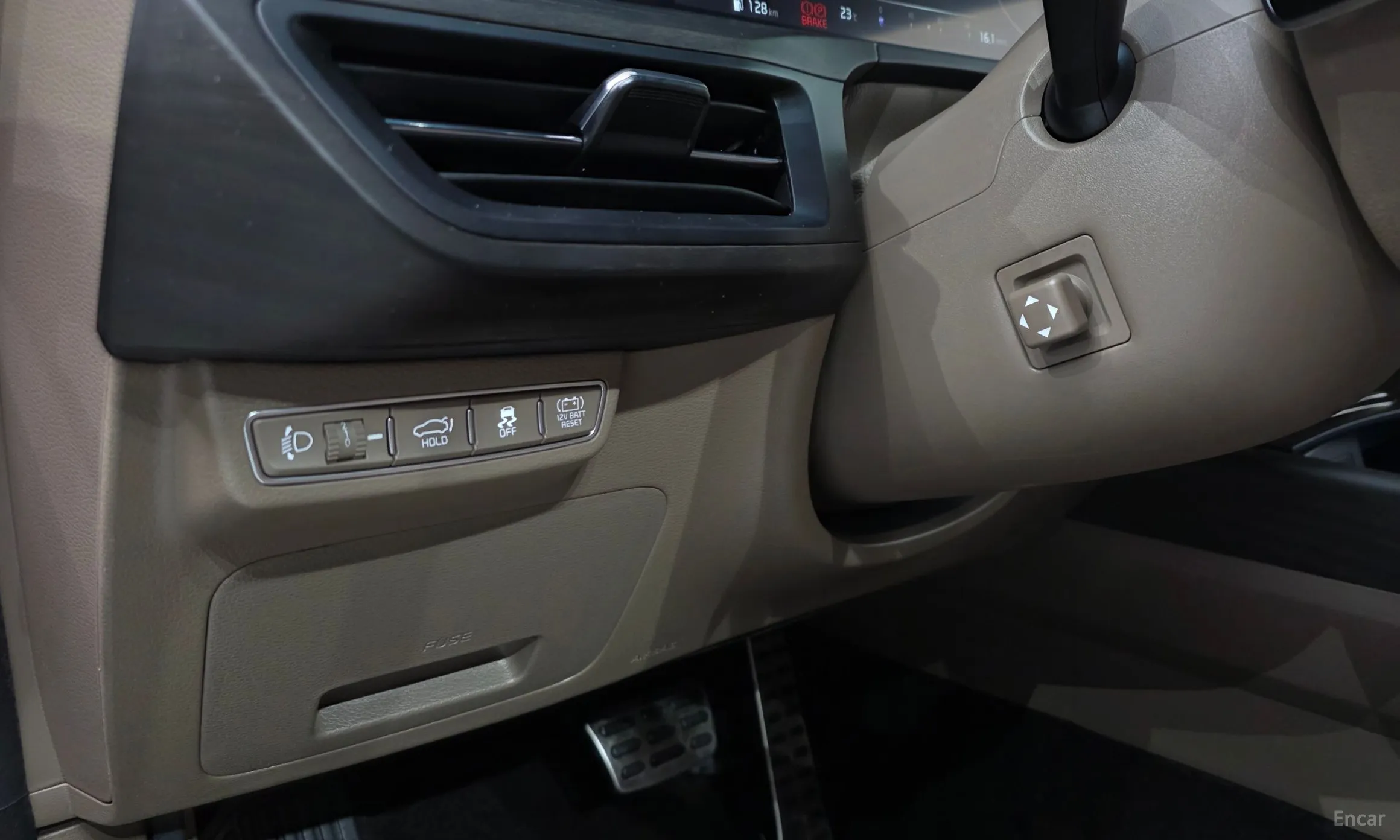 Kia K8 Hybrid превью 12