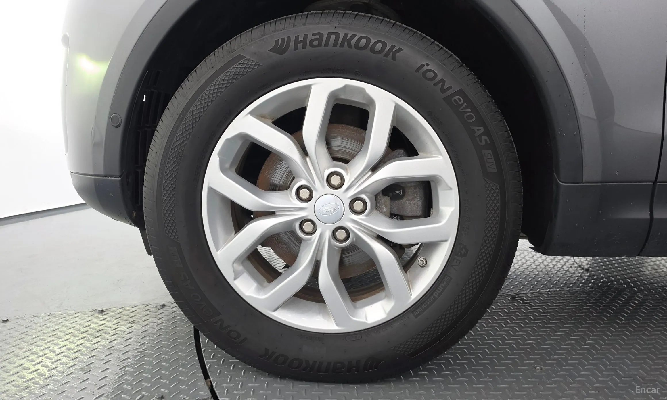 Land Rover Discovery 5 превью 5