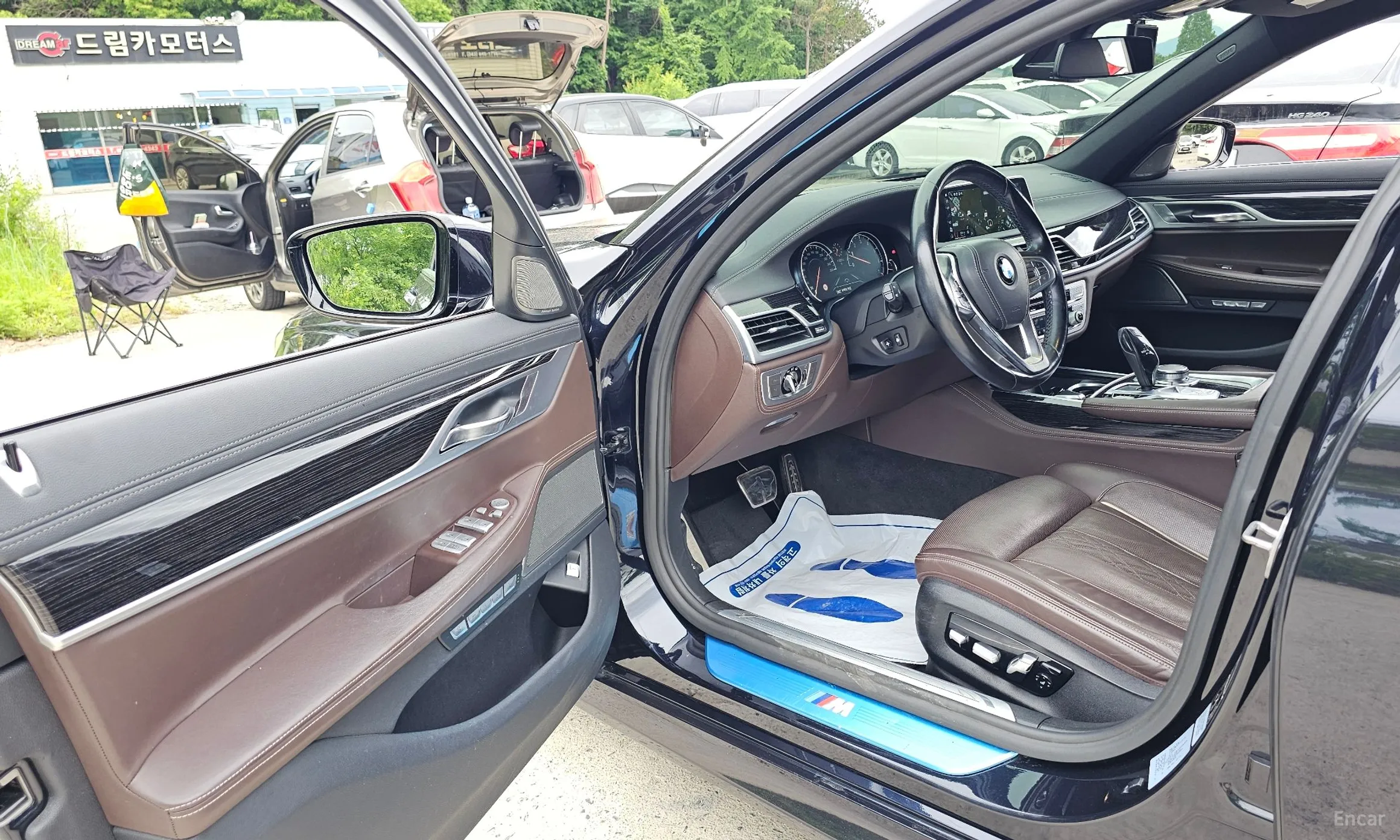 BMW 7 Series (G11) превью 10