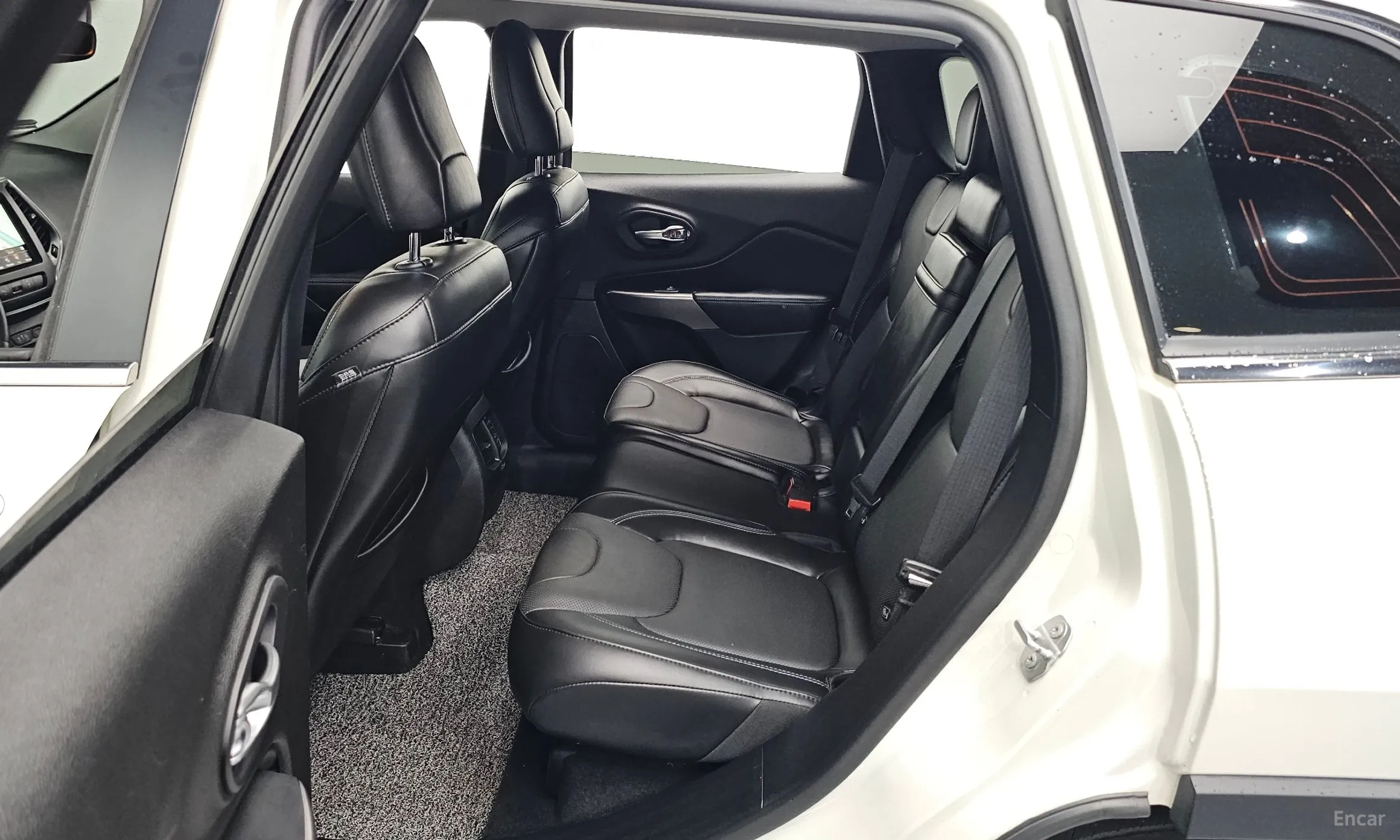 Jeep Cherokee (KL) превью 11