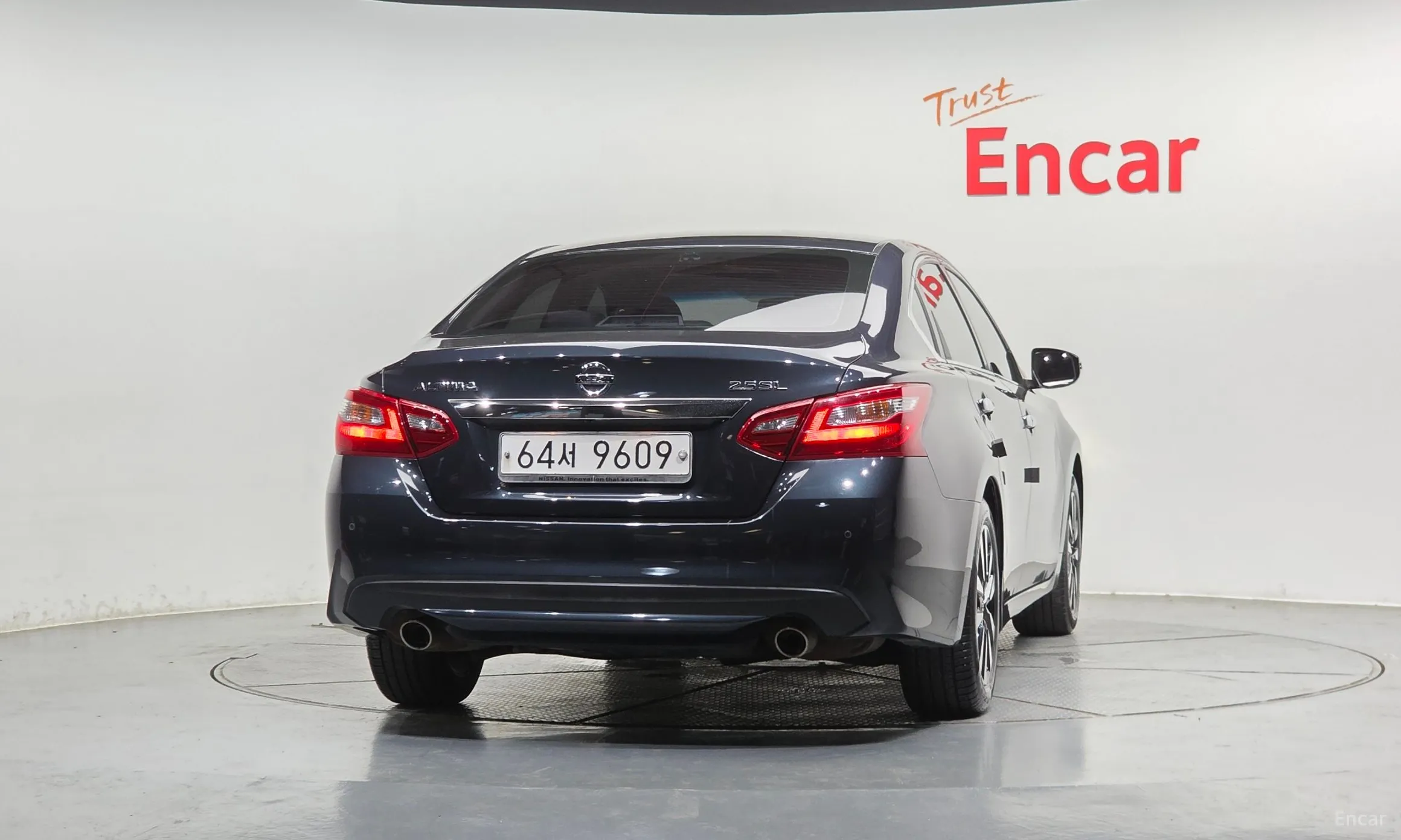 Nissan Altima превью 4