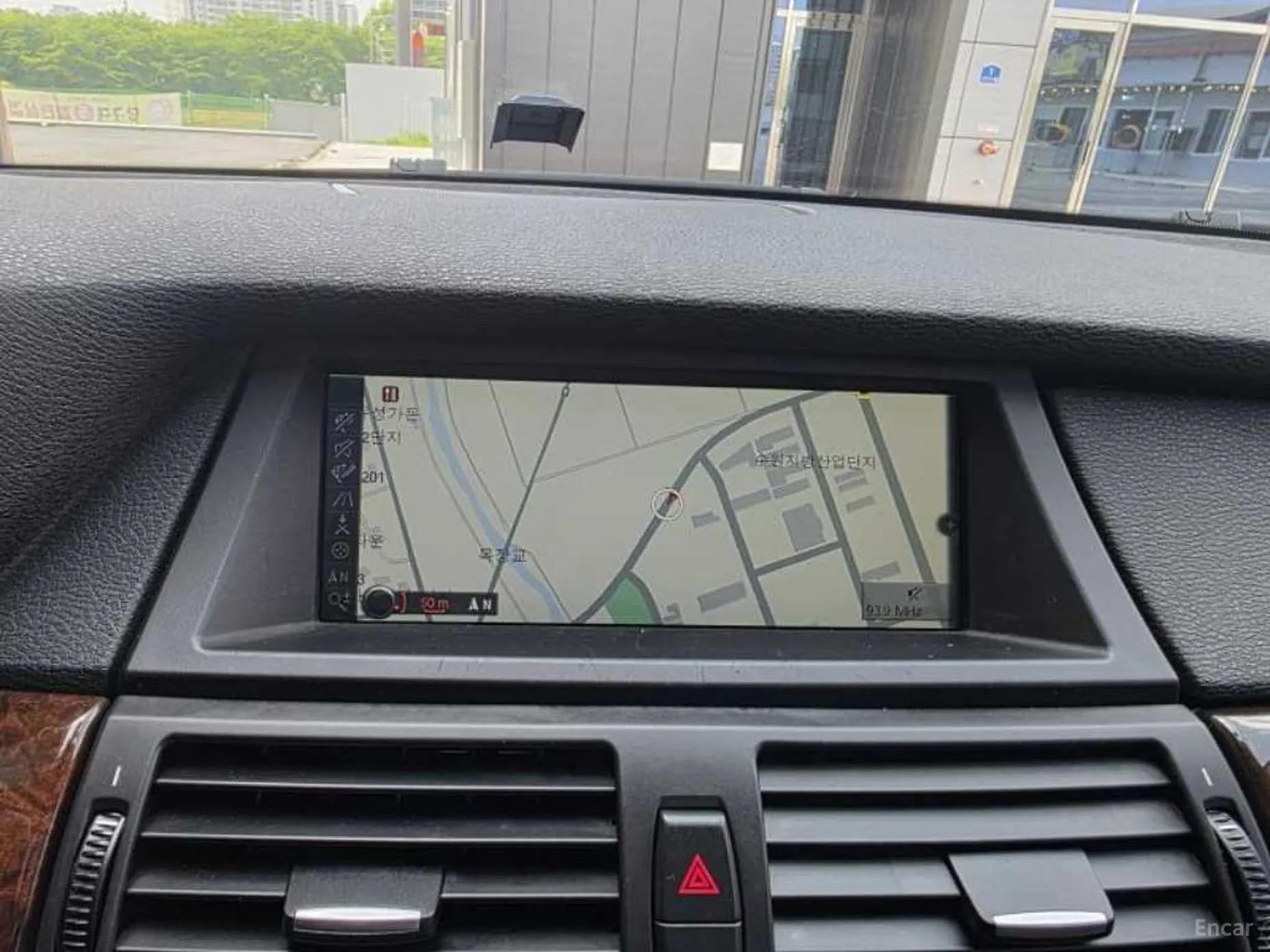 BMW X5 (E70) превью 18
