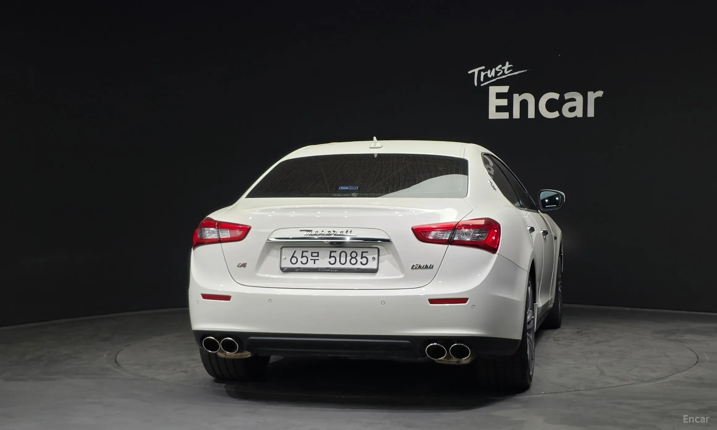 Maserati Ghibli превью 4