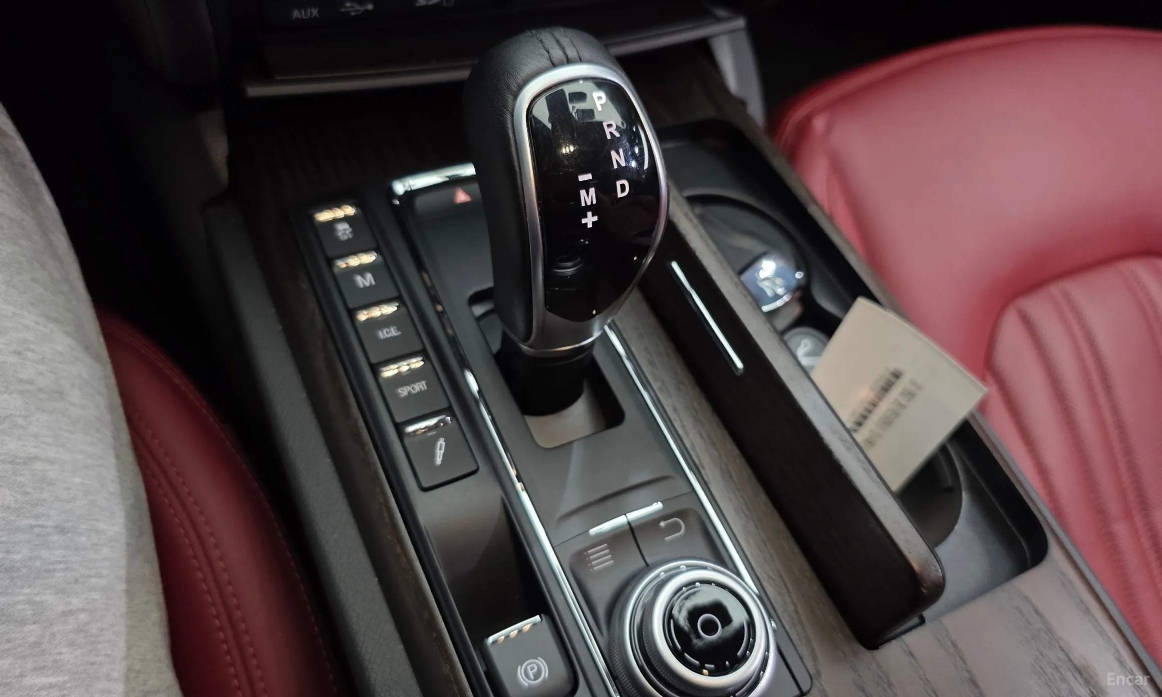 Maserati Ghibli превью 9