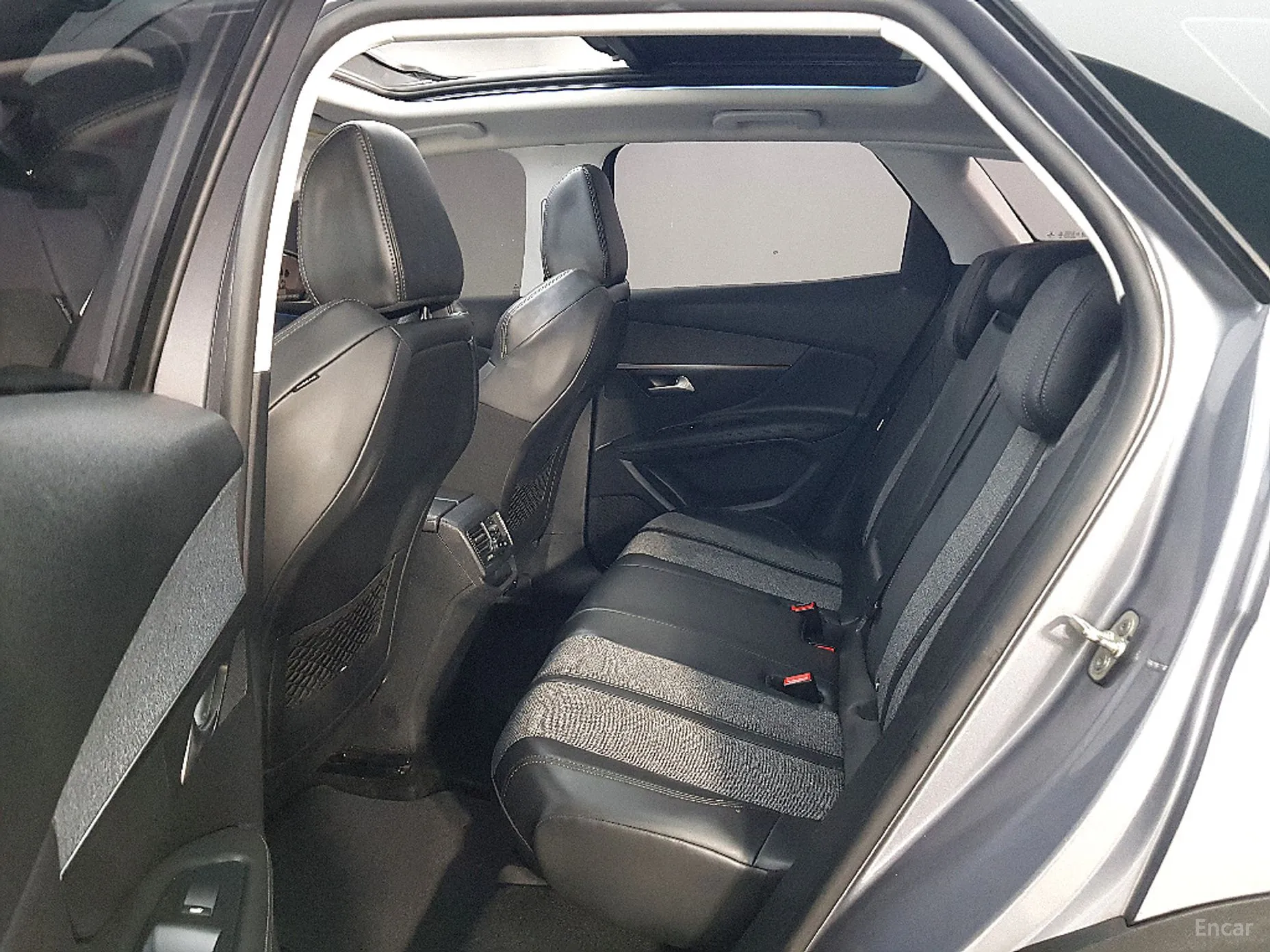 Peugeot 3008 2nd generation превью 9