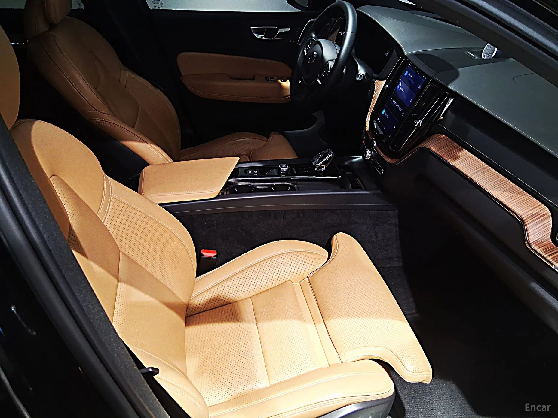 Volvo XC60 Gen 2 превью 10