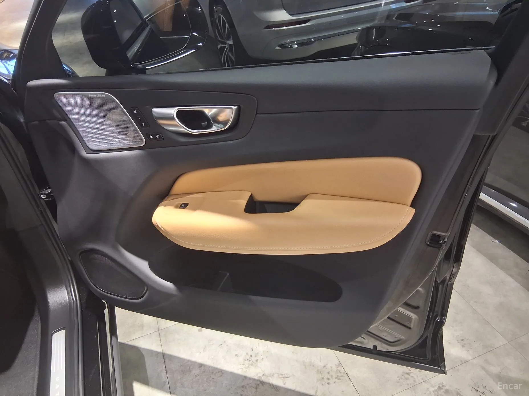 Volvo XC60 Gen 2 превью 16