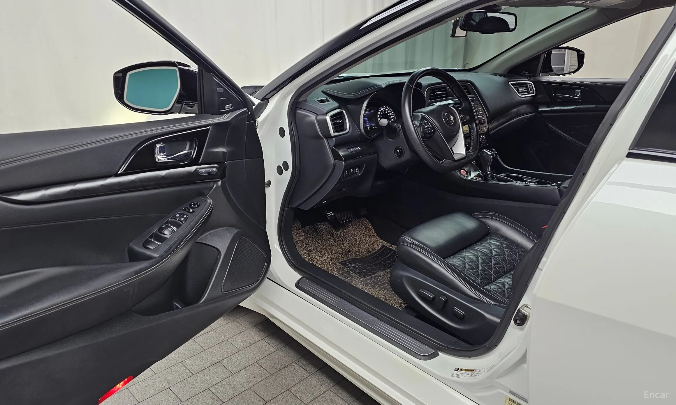 Nissan Maxima (A36) превью 10