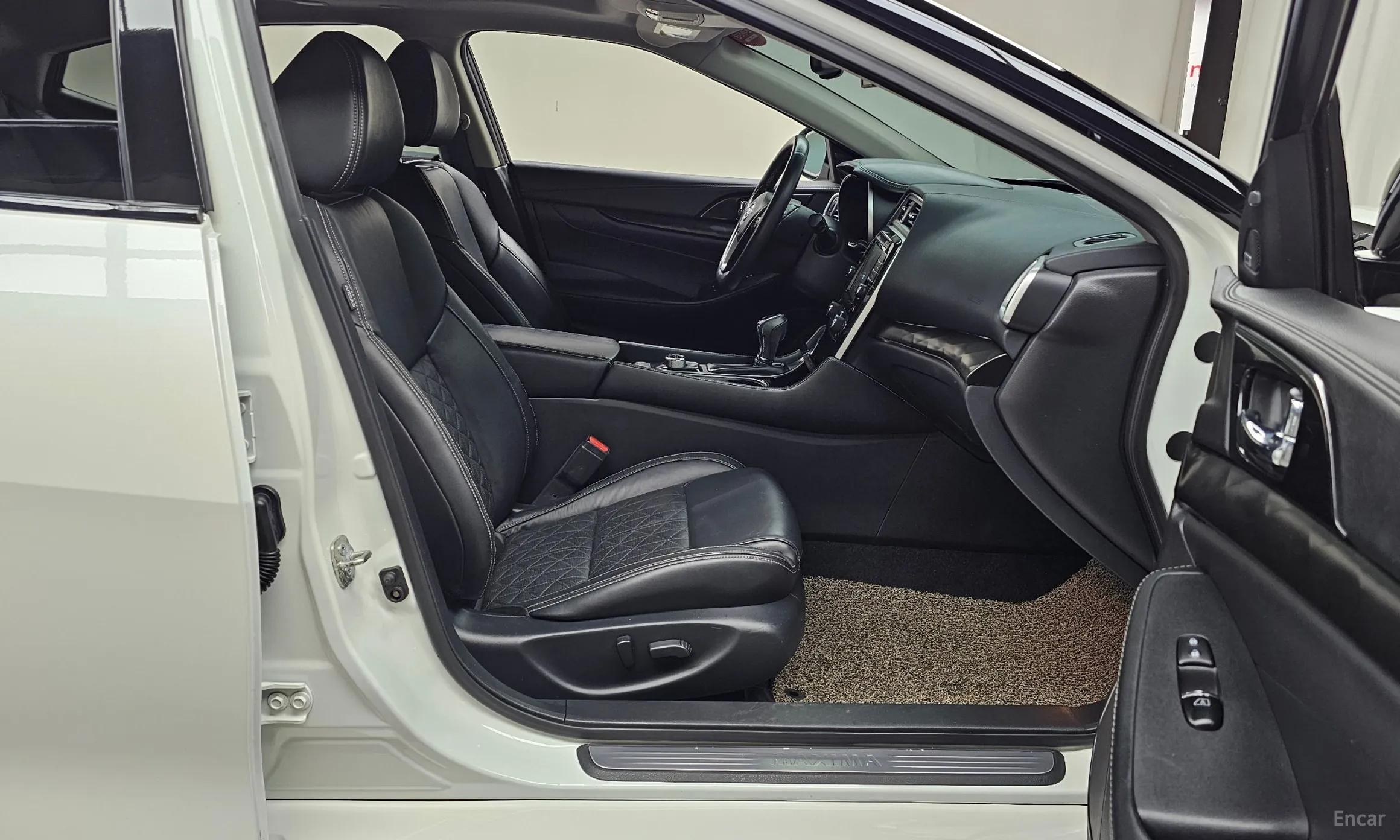 Nissan Maxima (A36) превью 11