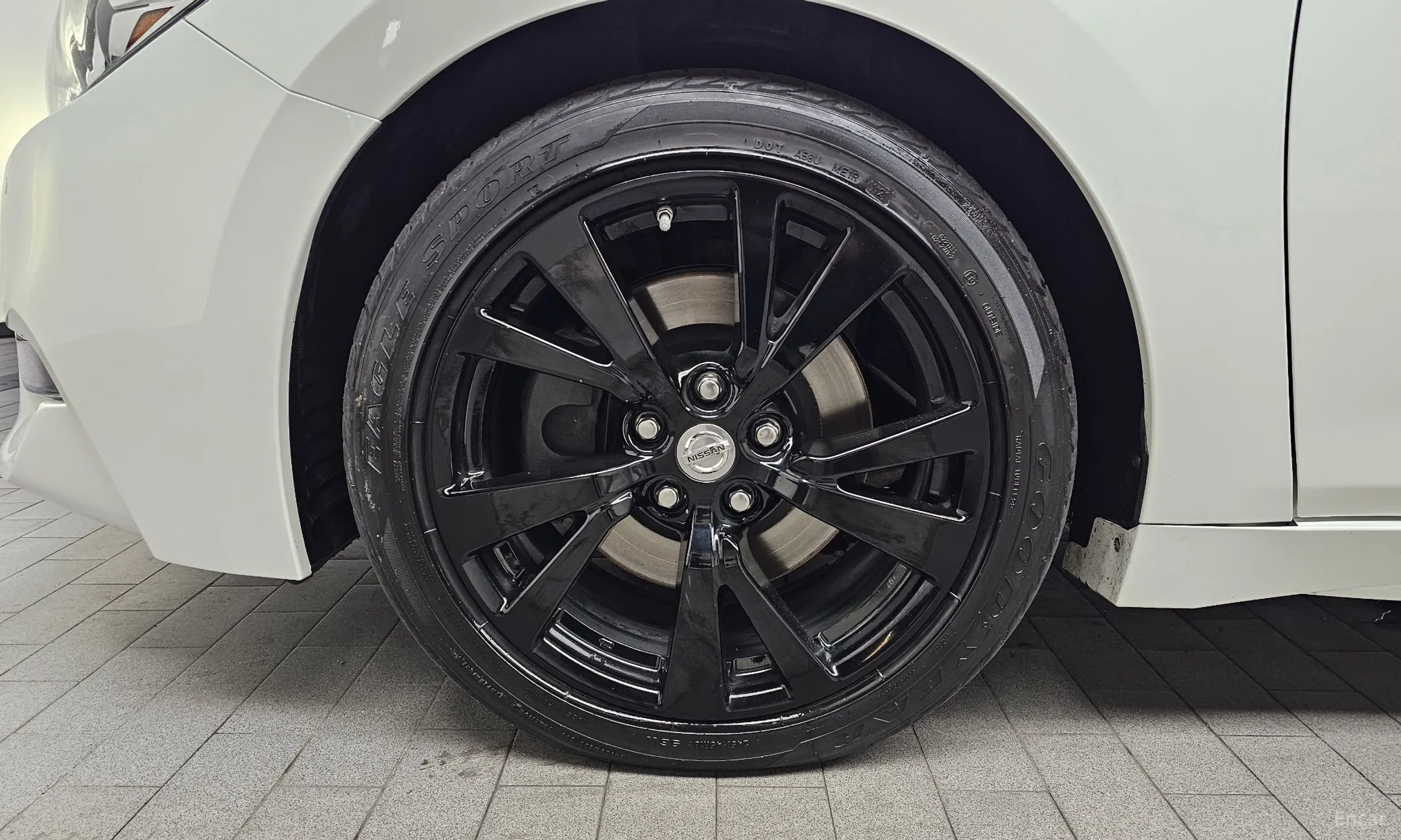 Nissan Maxima (A36) превью 5