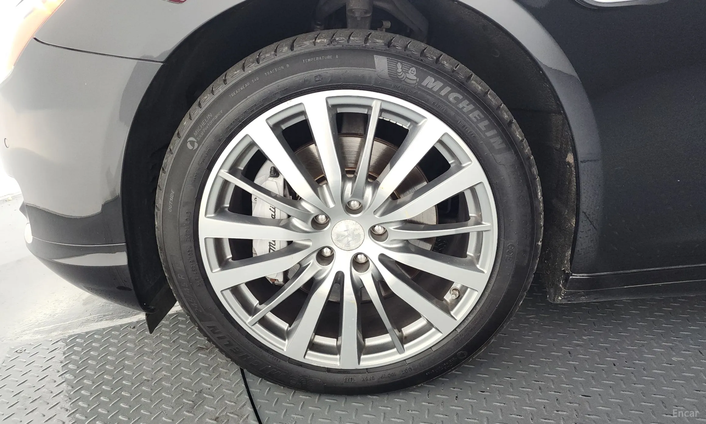 Maserati Quattroporte превью 5