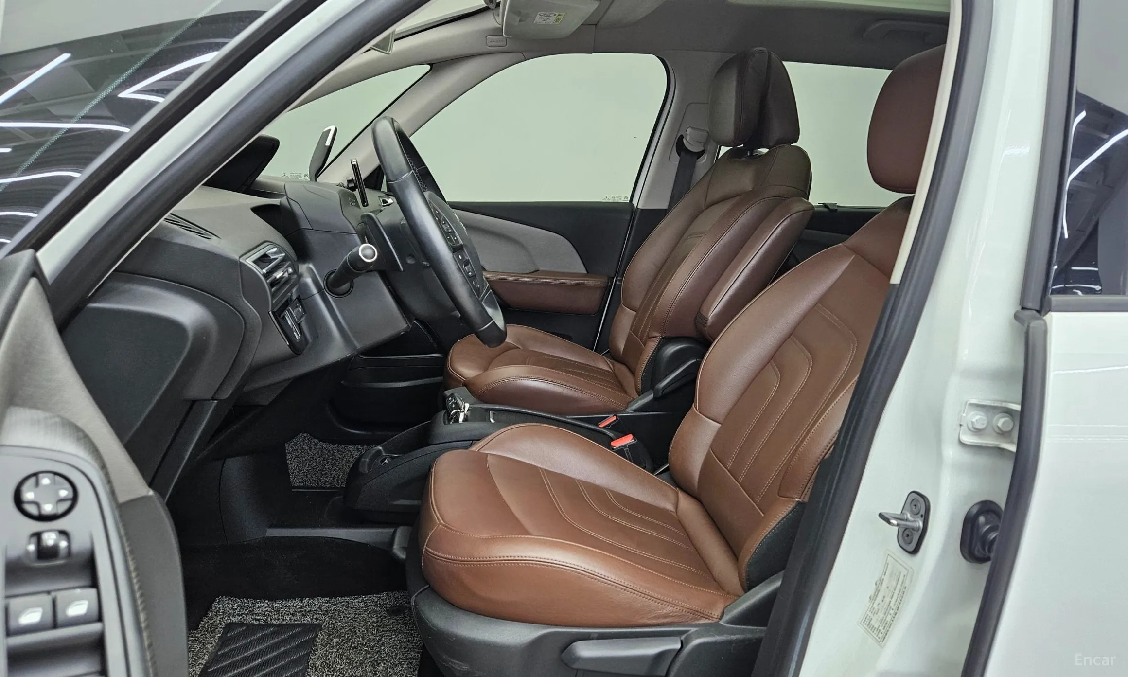 Citroën/DS Grand C4 Picasso превью 10