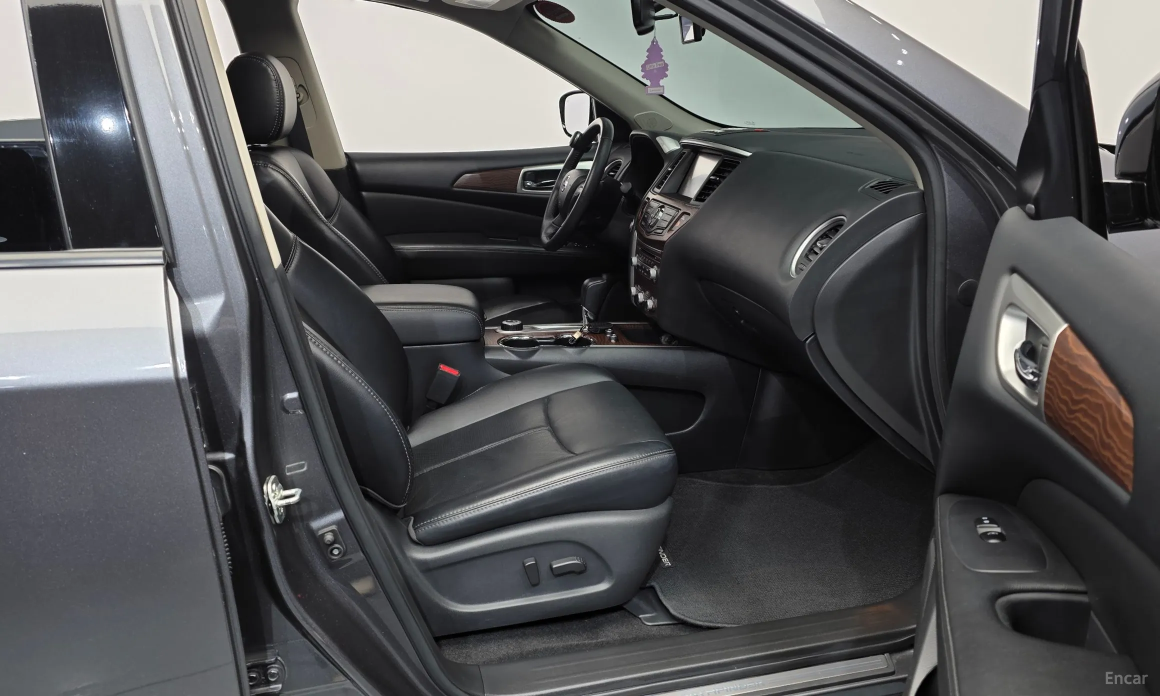 Nissan Pathfinder Gen 4 превью 11