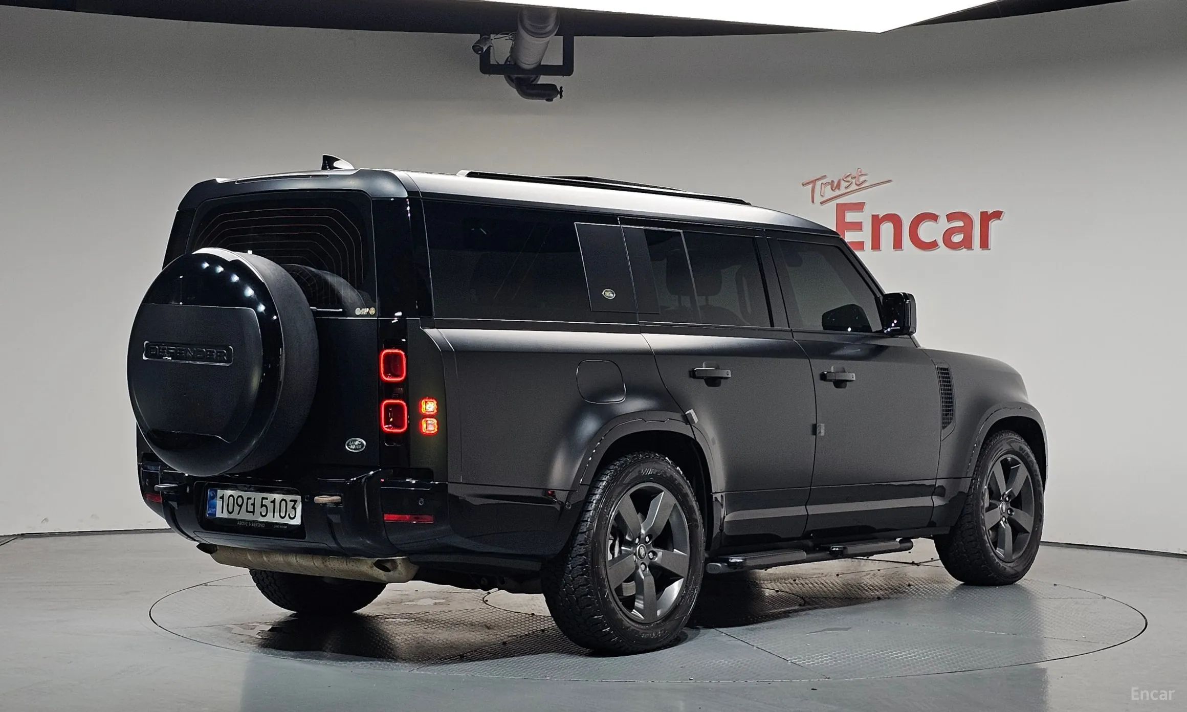 Land Rover Defender (L663)