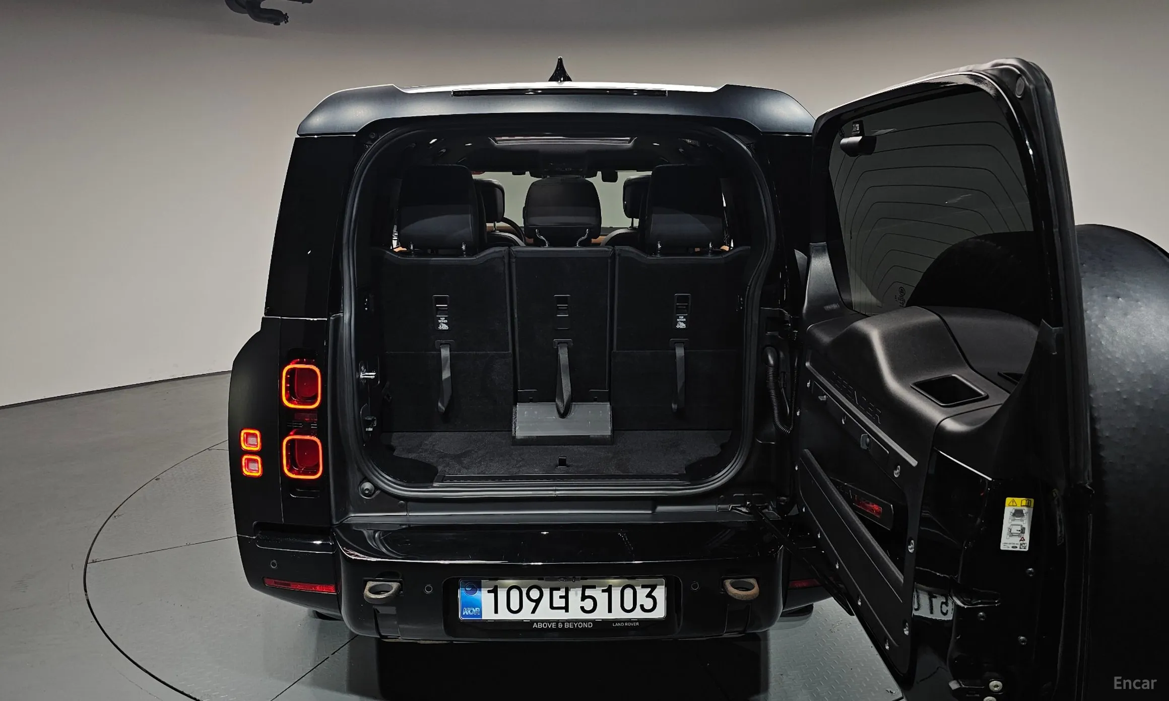 Land Rover Defender (L663) превью 17