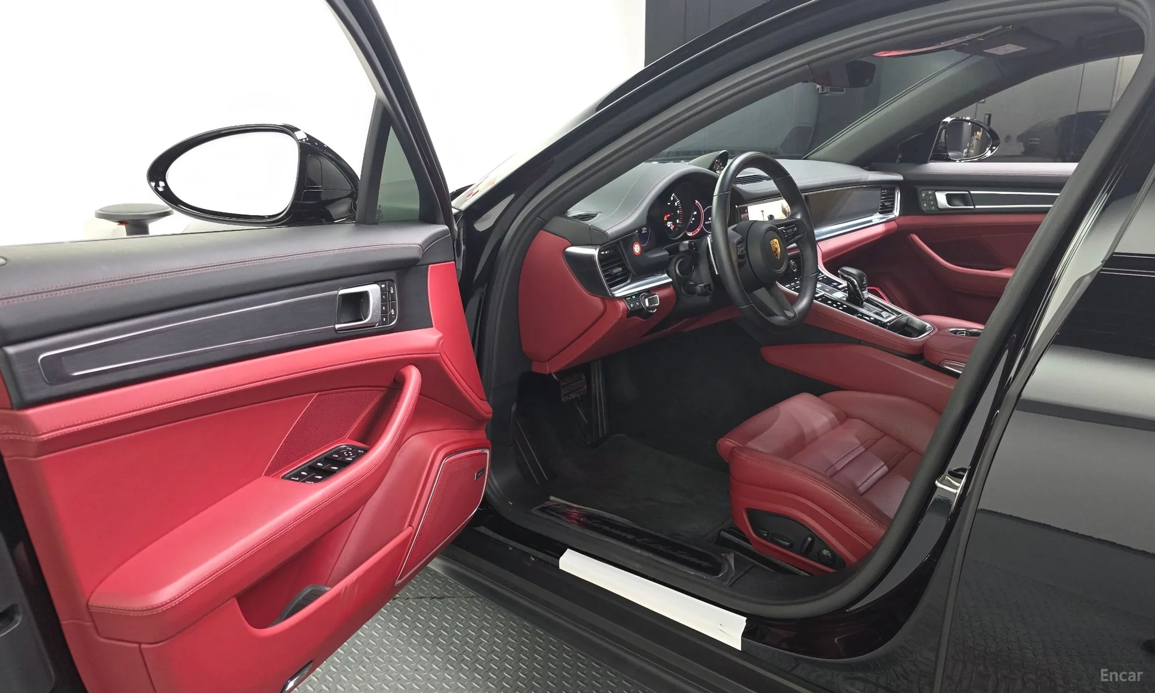 Porsche Panamera (971) превью 10