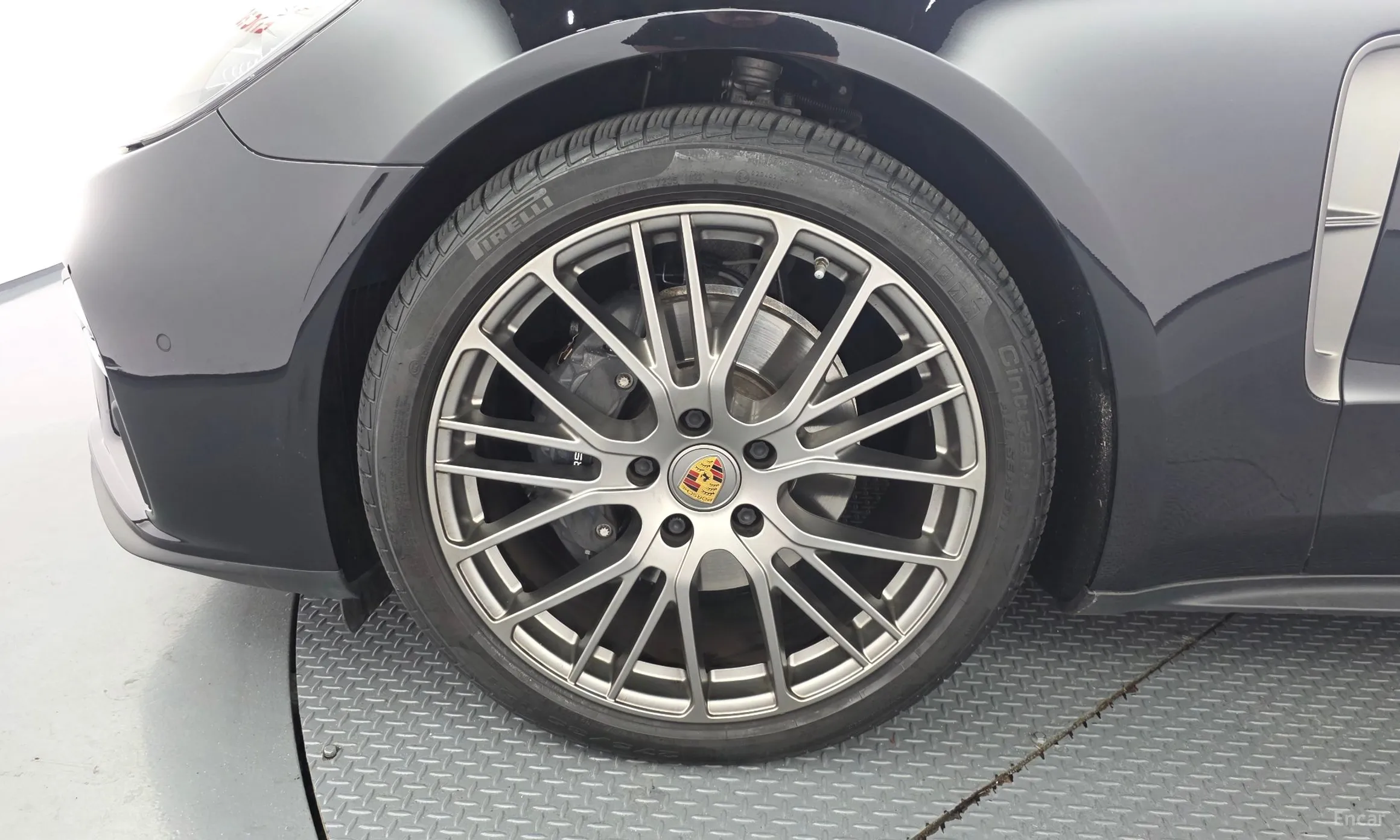 Porsche Panamera (971) превью 5