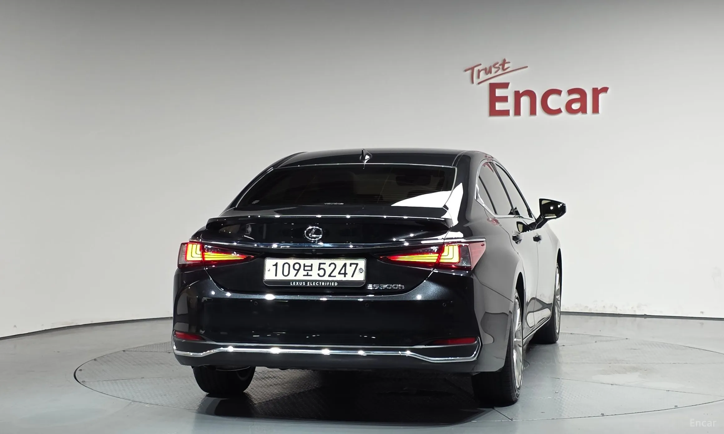 Lexus ES300h 7th Generation превью 4