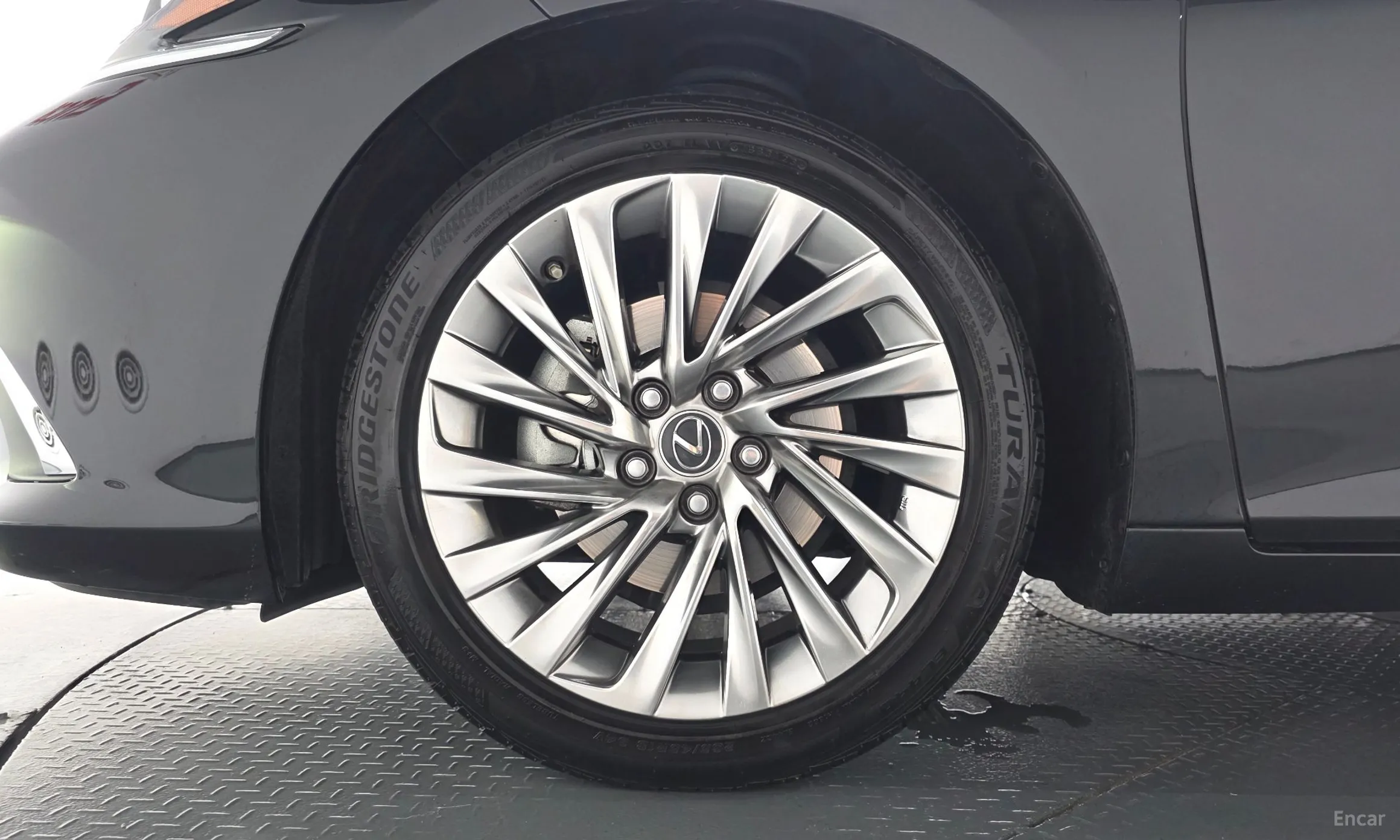 Lexus ES300h 7th Generation превью 5