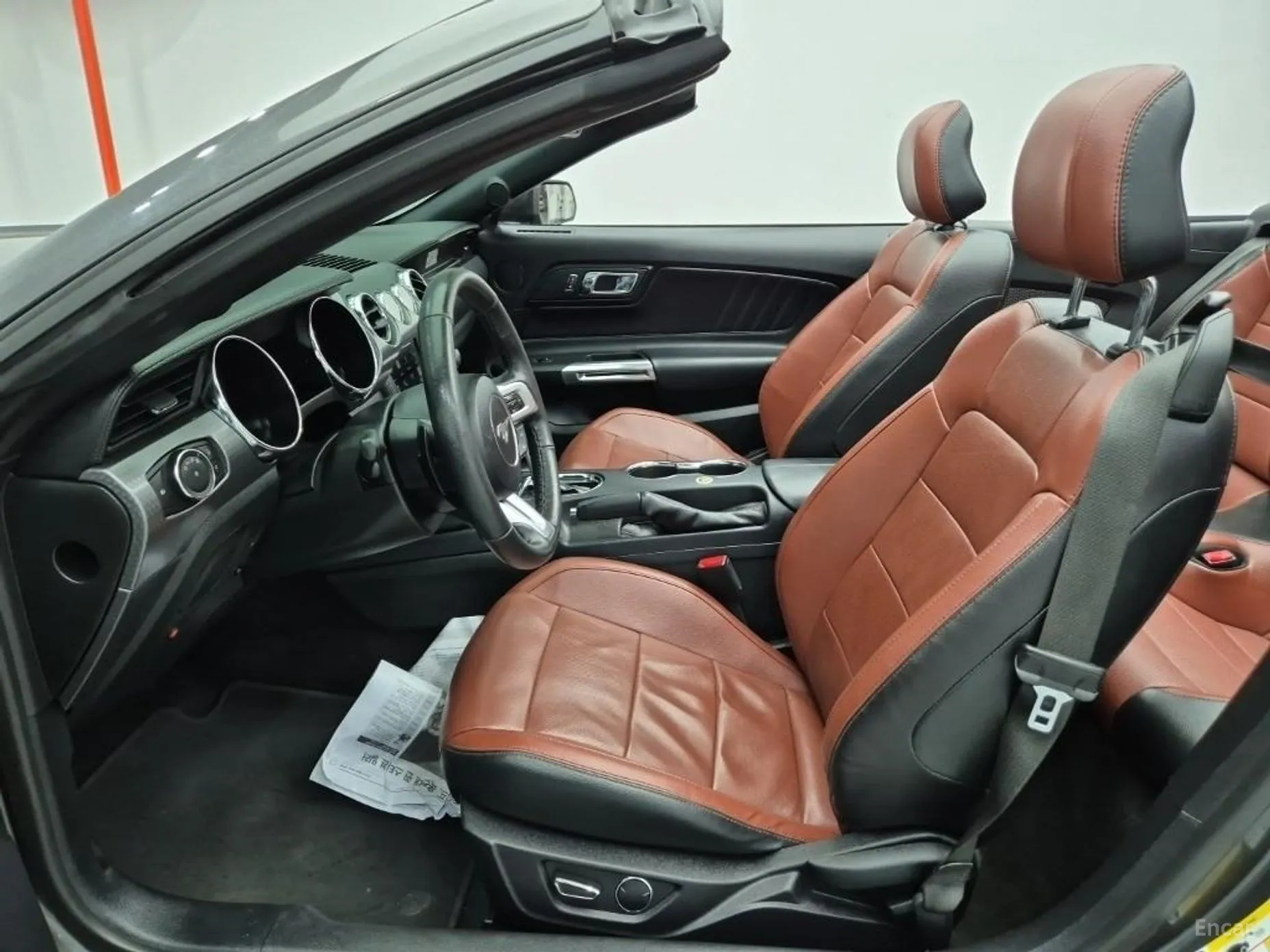 Ford Mustang превью 11