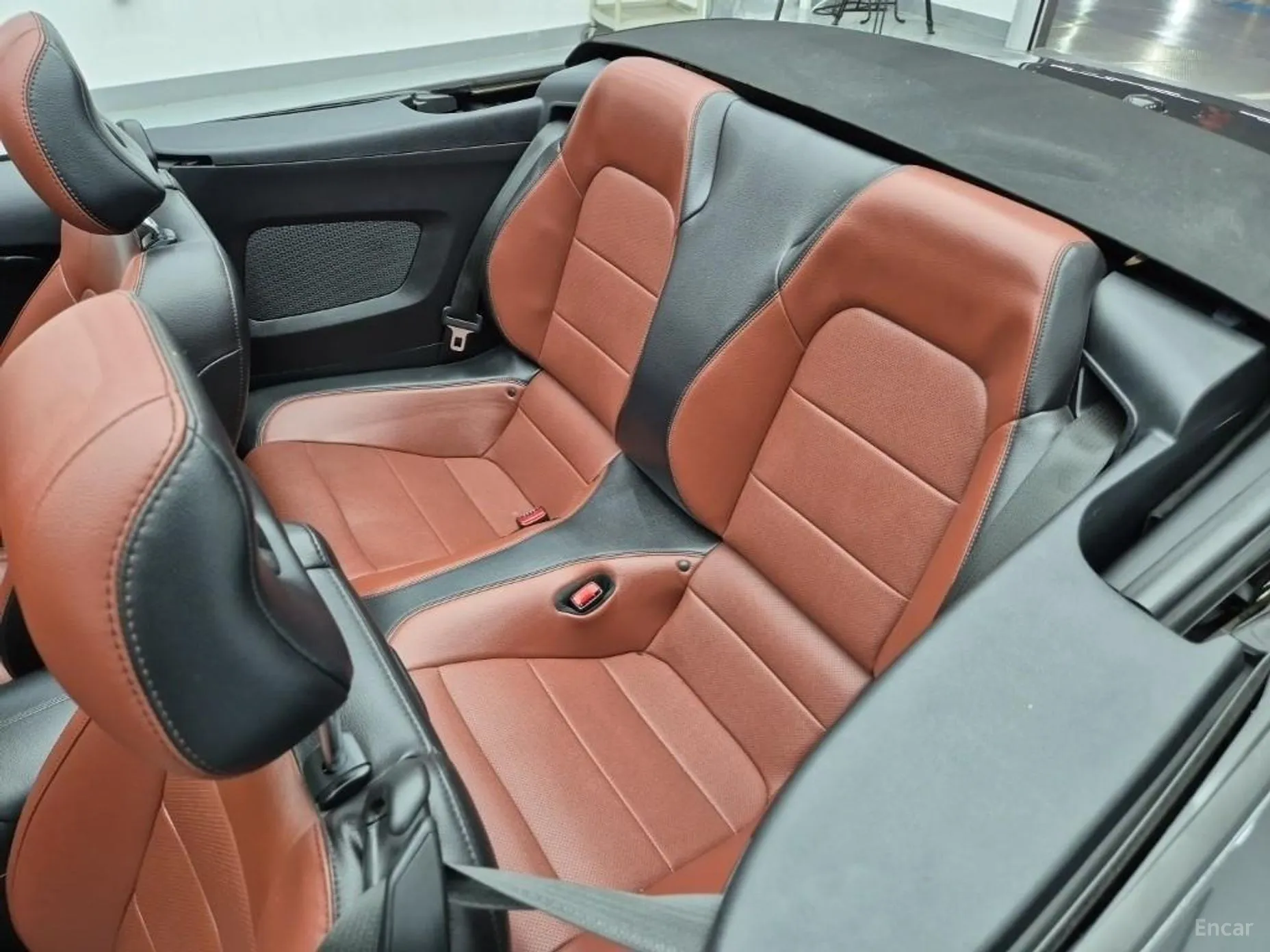 Ford Mustang превью 18