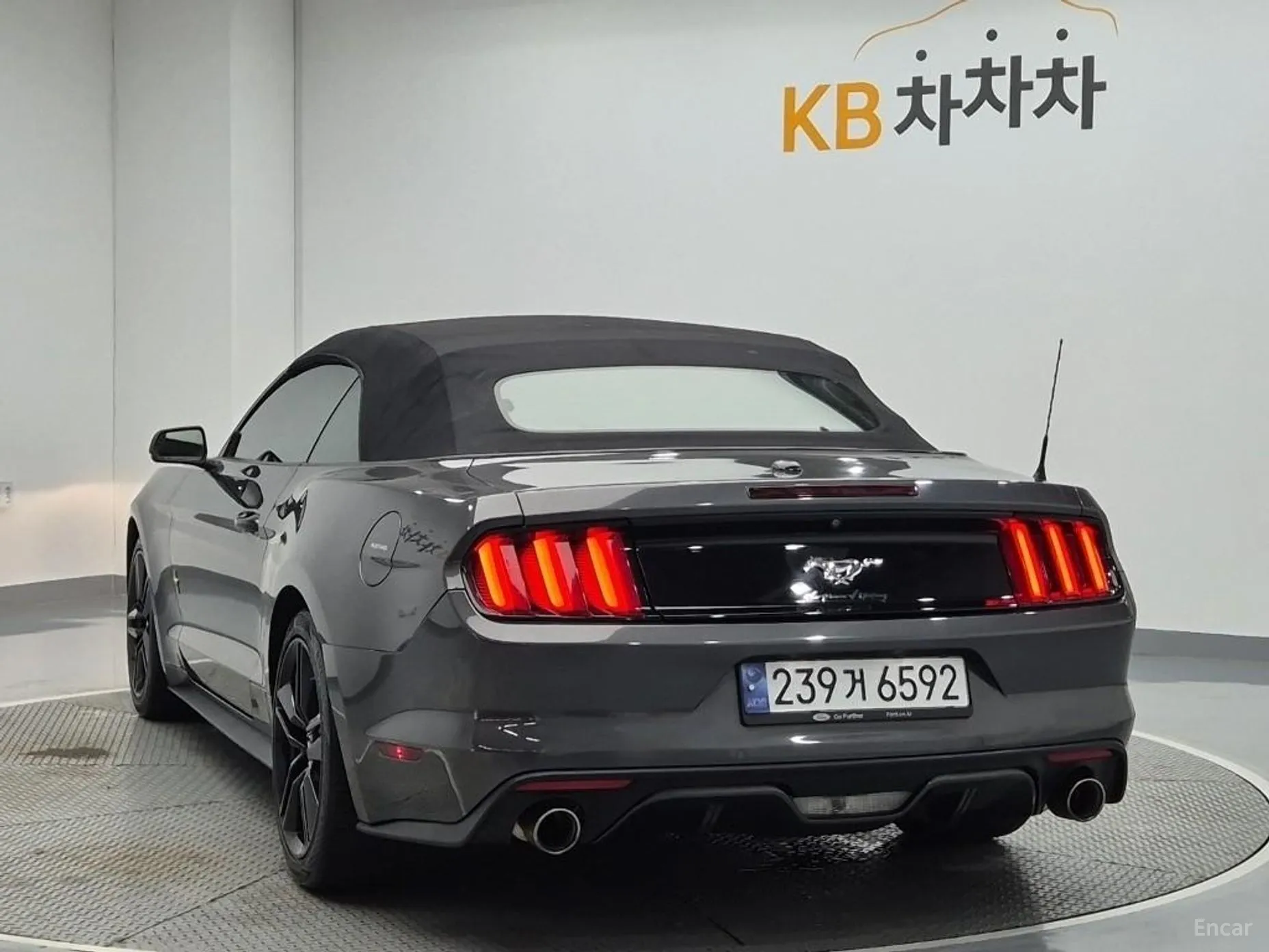 Ford Mustang превью 3