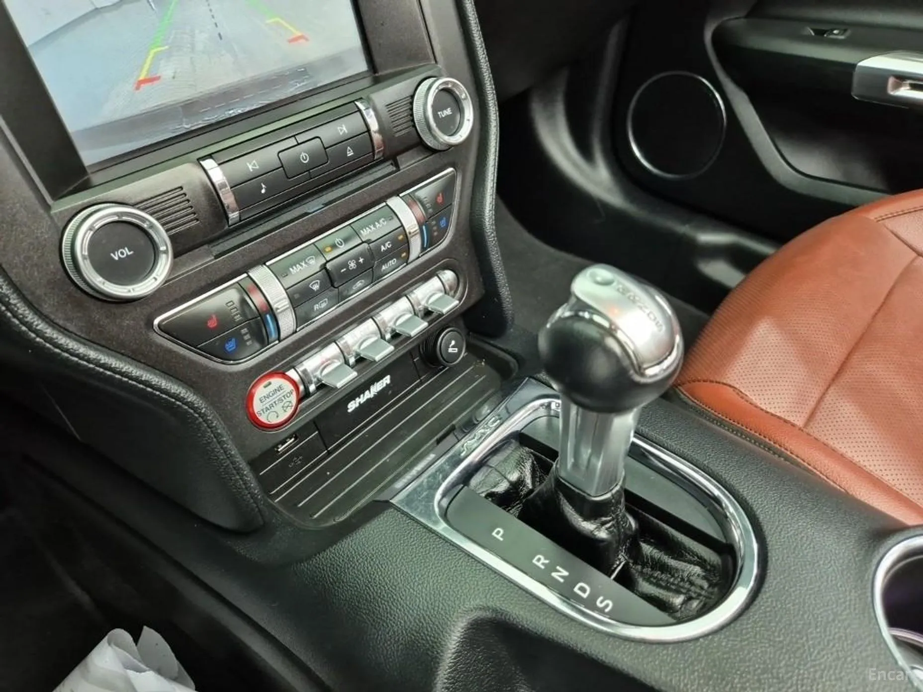 Ford Mustang превью 8