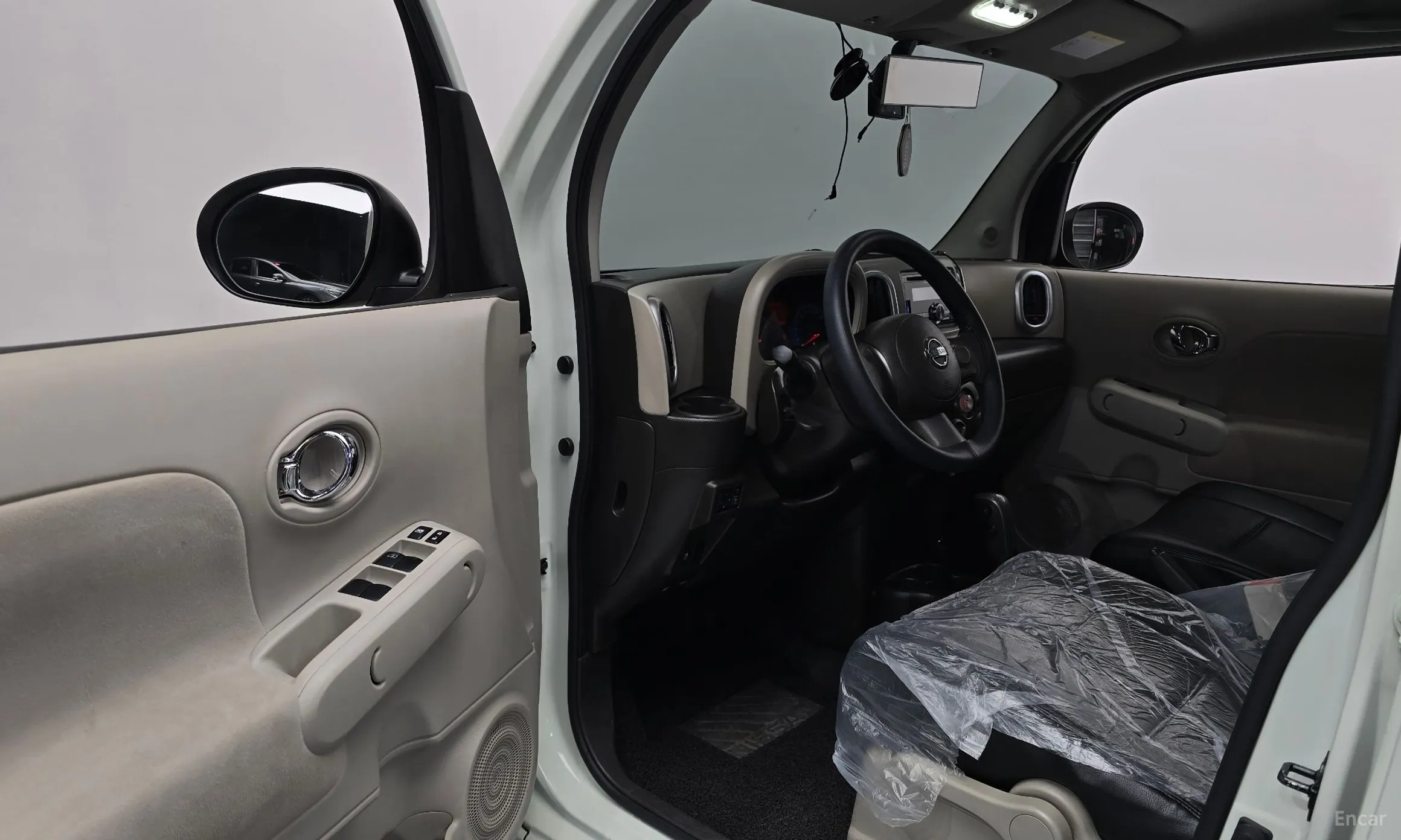 Nissan Cube превью 10