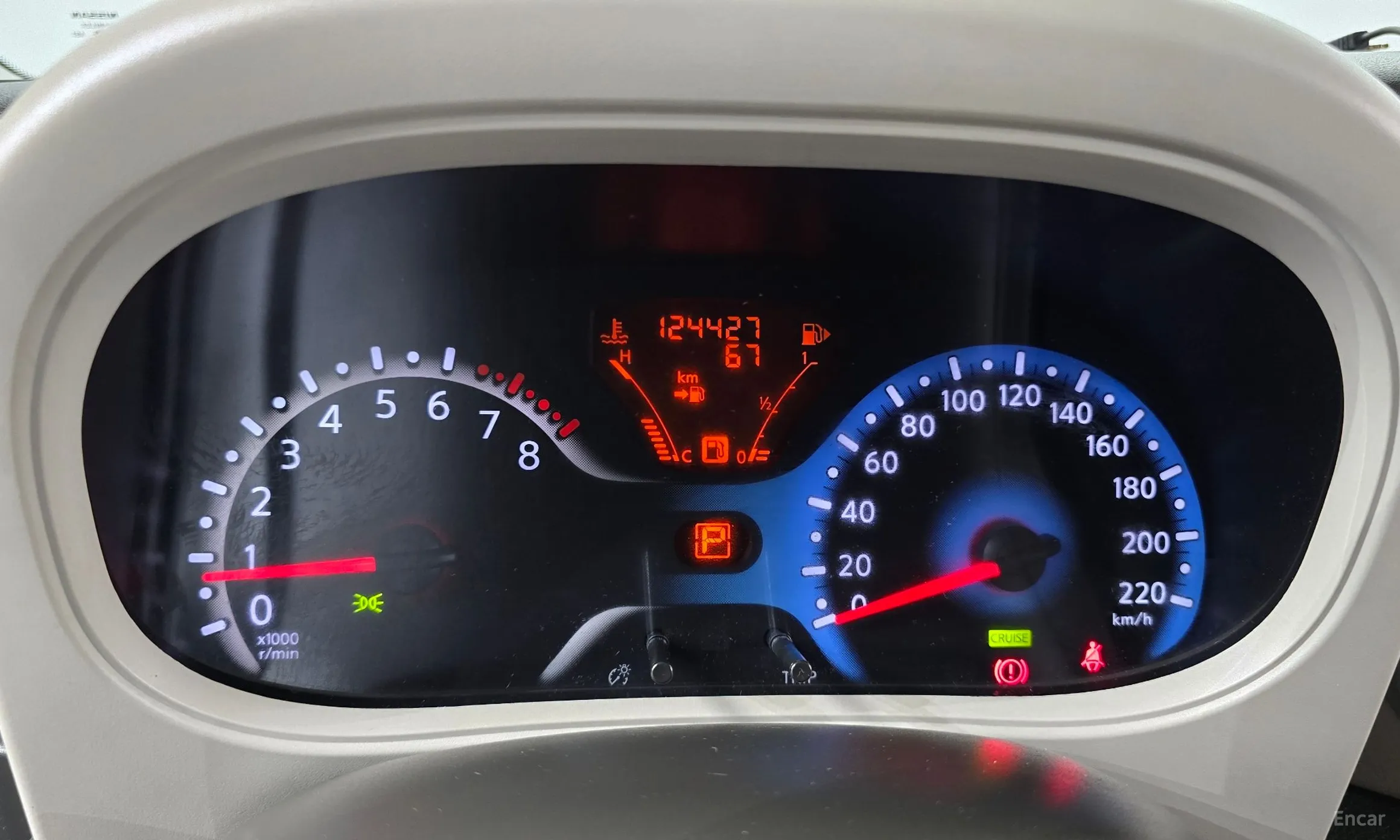 Nissan Cube превью 8
