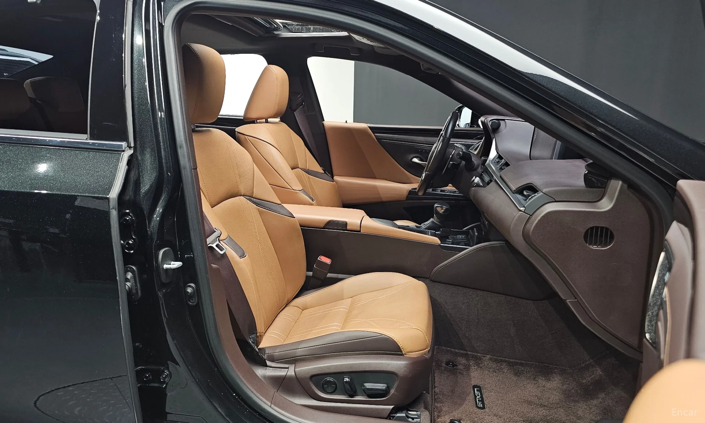 Lexus ES300h 7th Generation превью 10