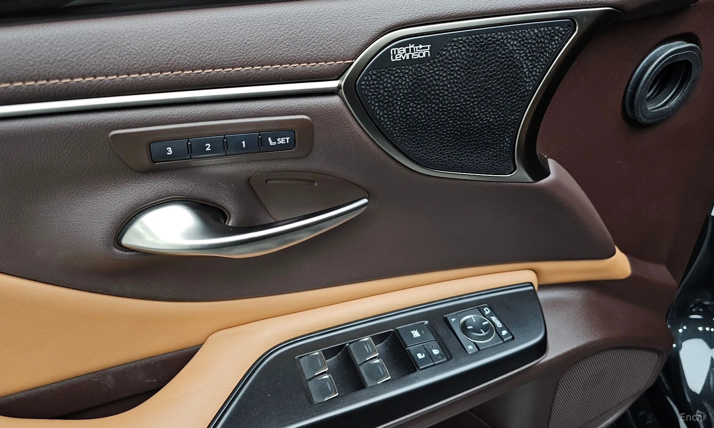Lexus ES300h 7th Generation превью 17