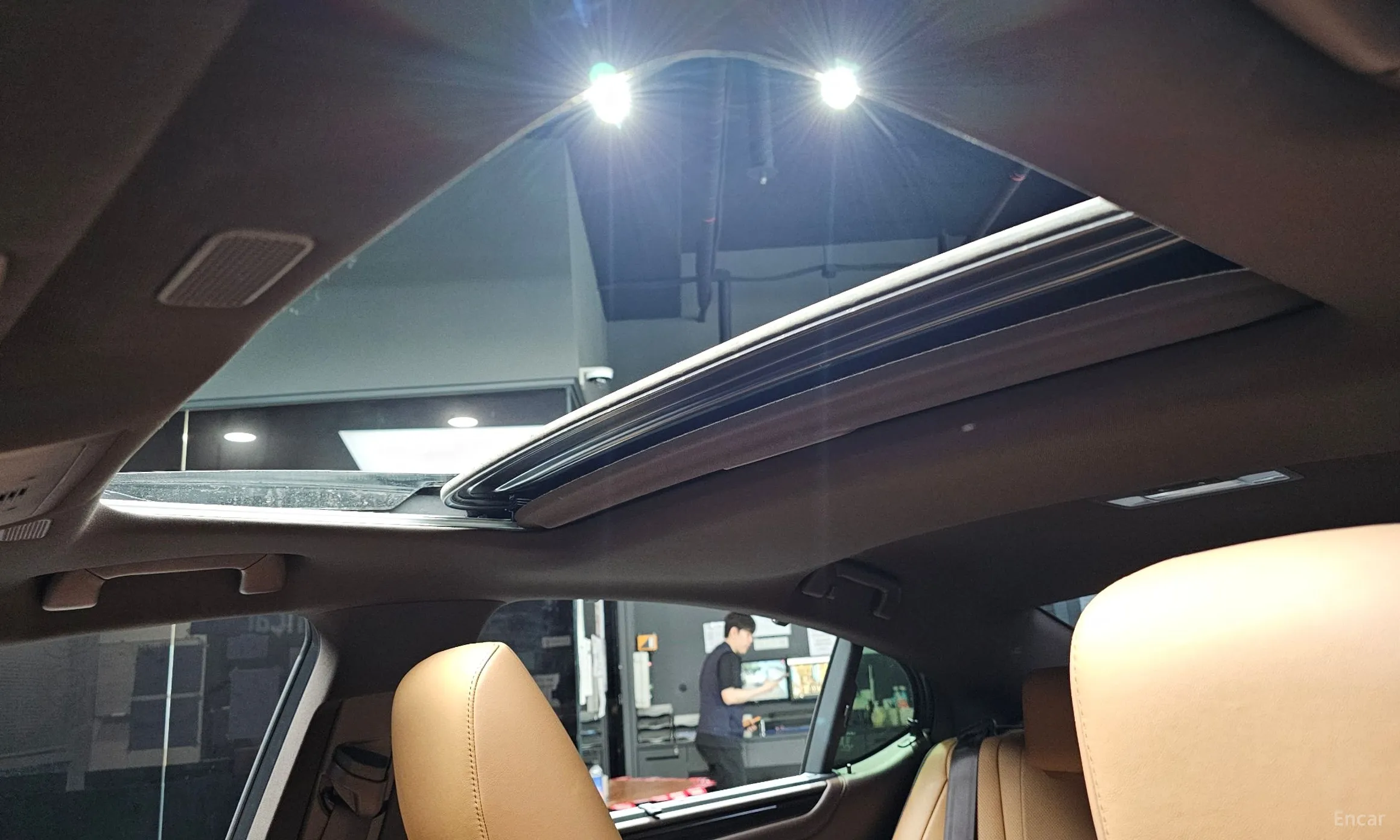 Lexus ES300h 7th Generation превью 18