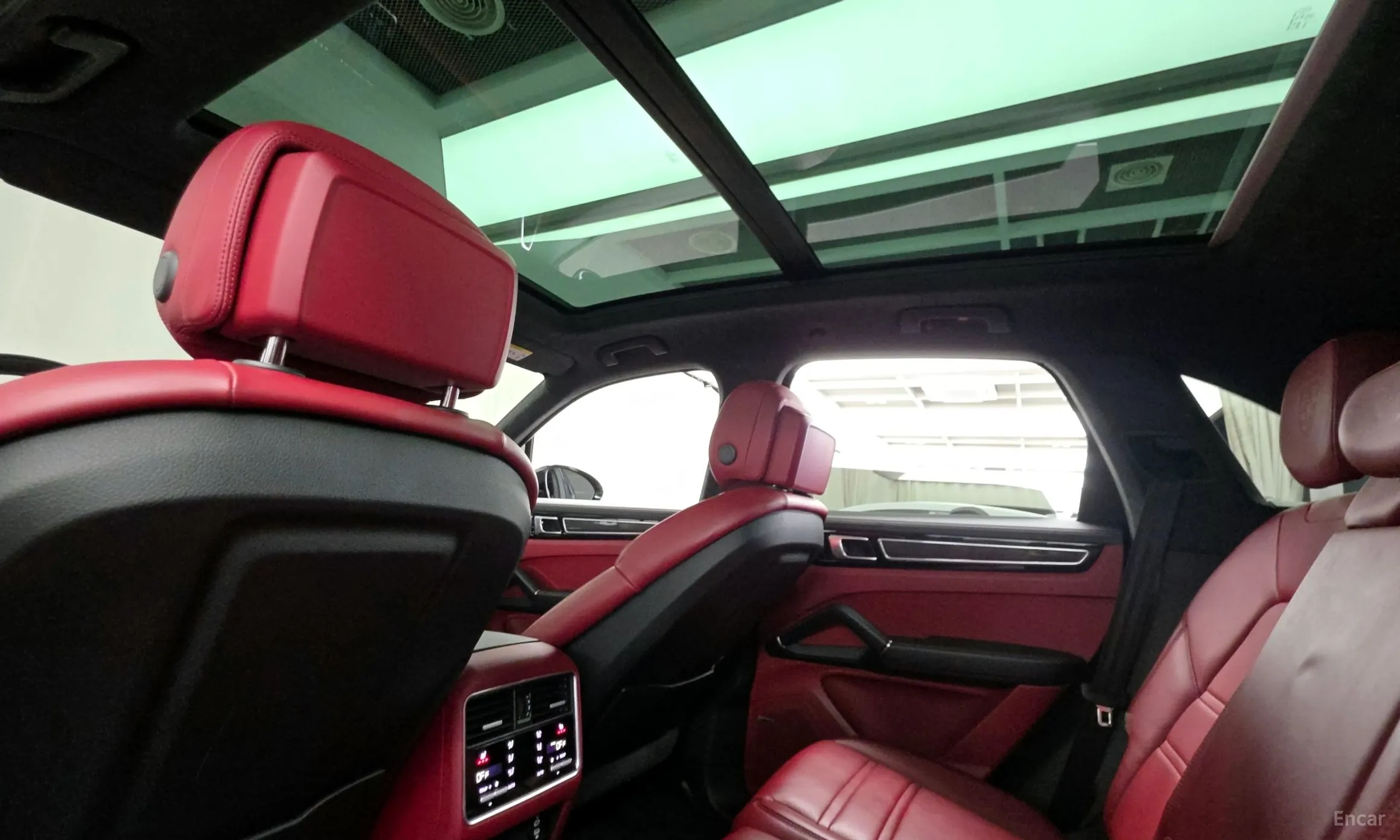 Porsche Cayenne (PO536) превью 18